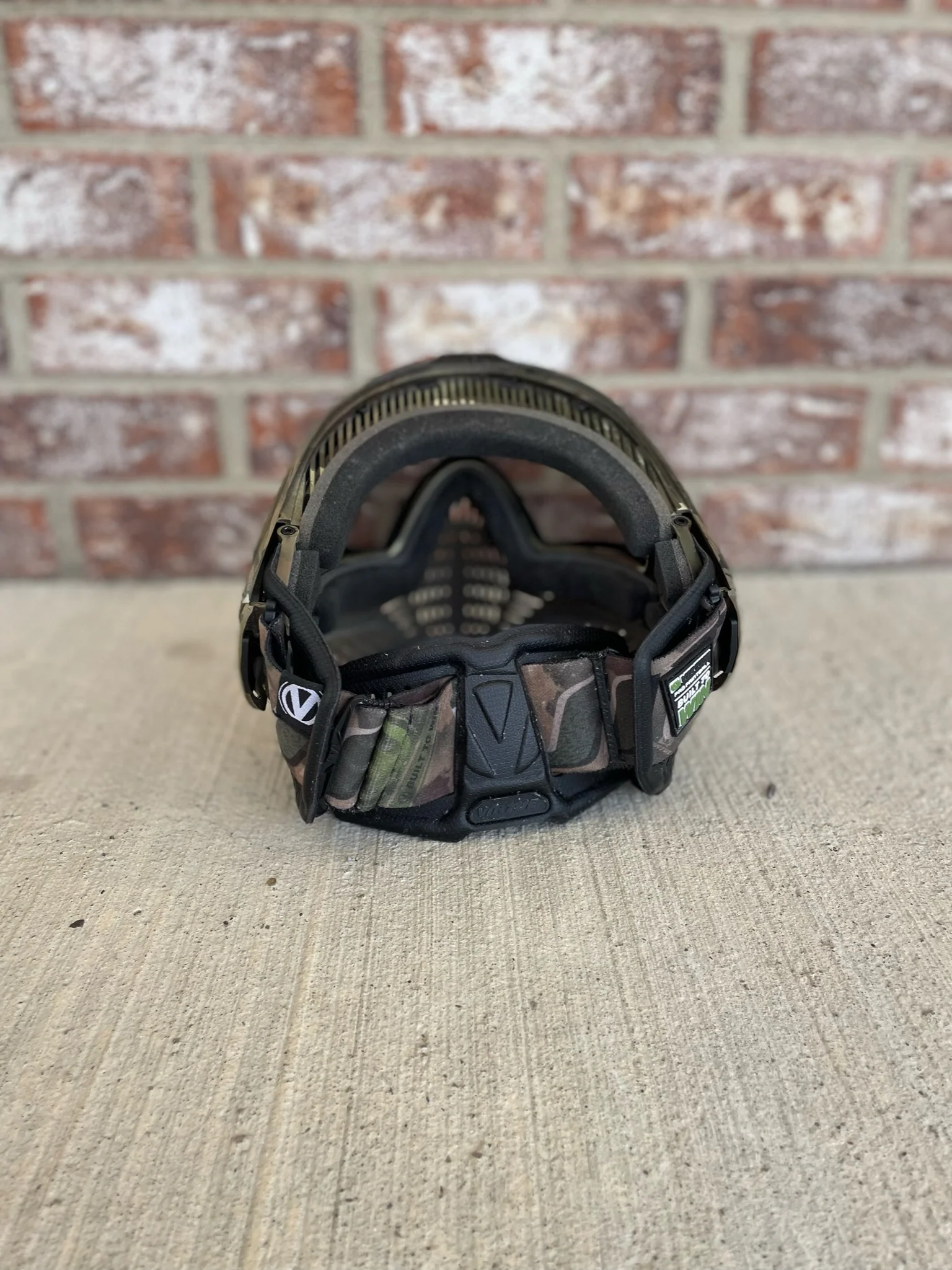 Used Virtue Vio Contour 2 Paintball Mask- Brush Camo w/ 2 lens w/ Soft Goggle Bag - Image 4