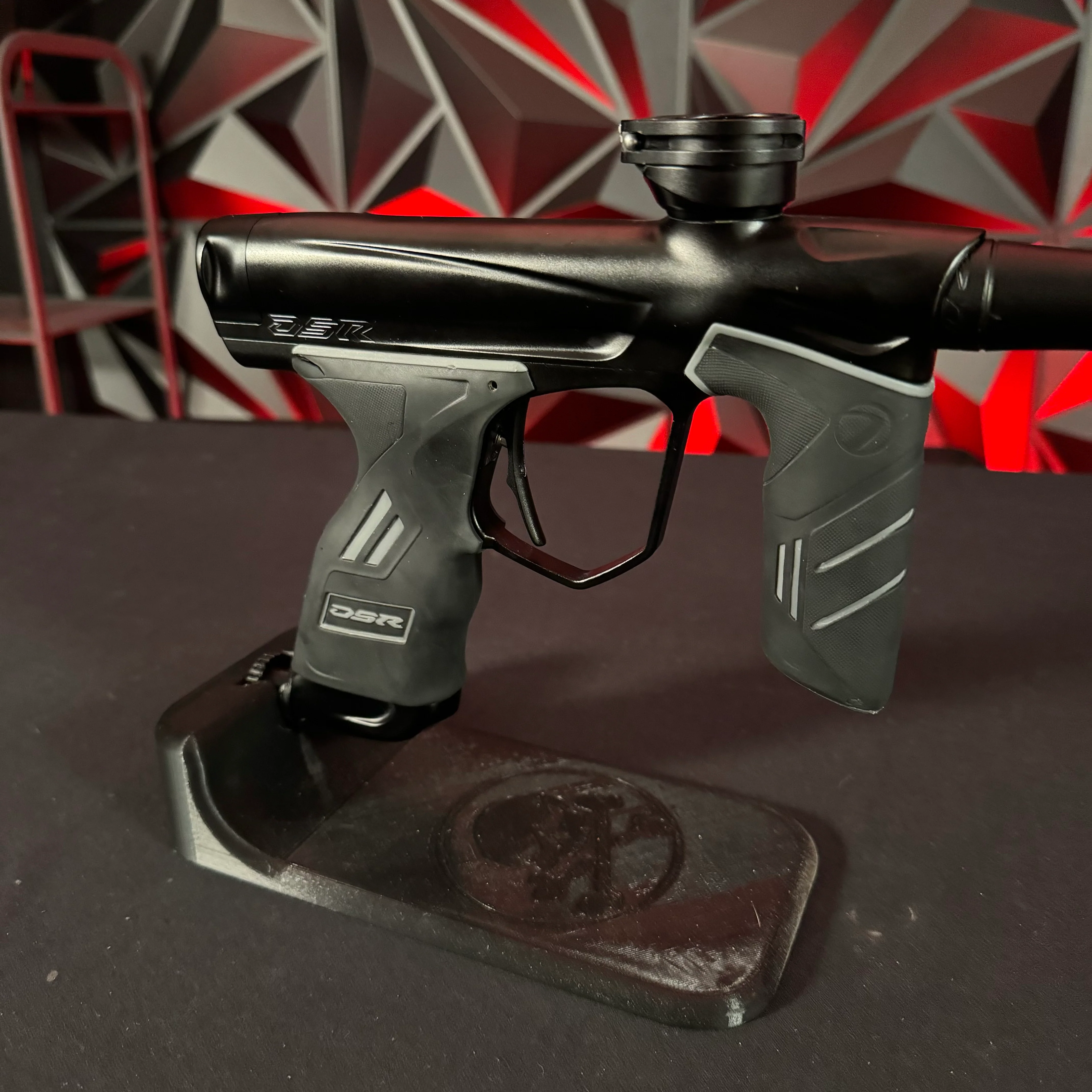Dye DSR Paintball Marker - Black - Image 4