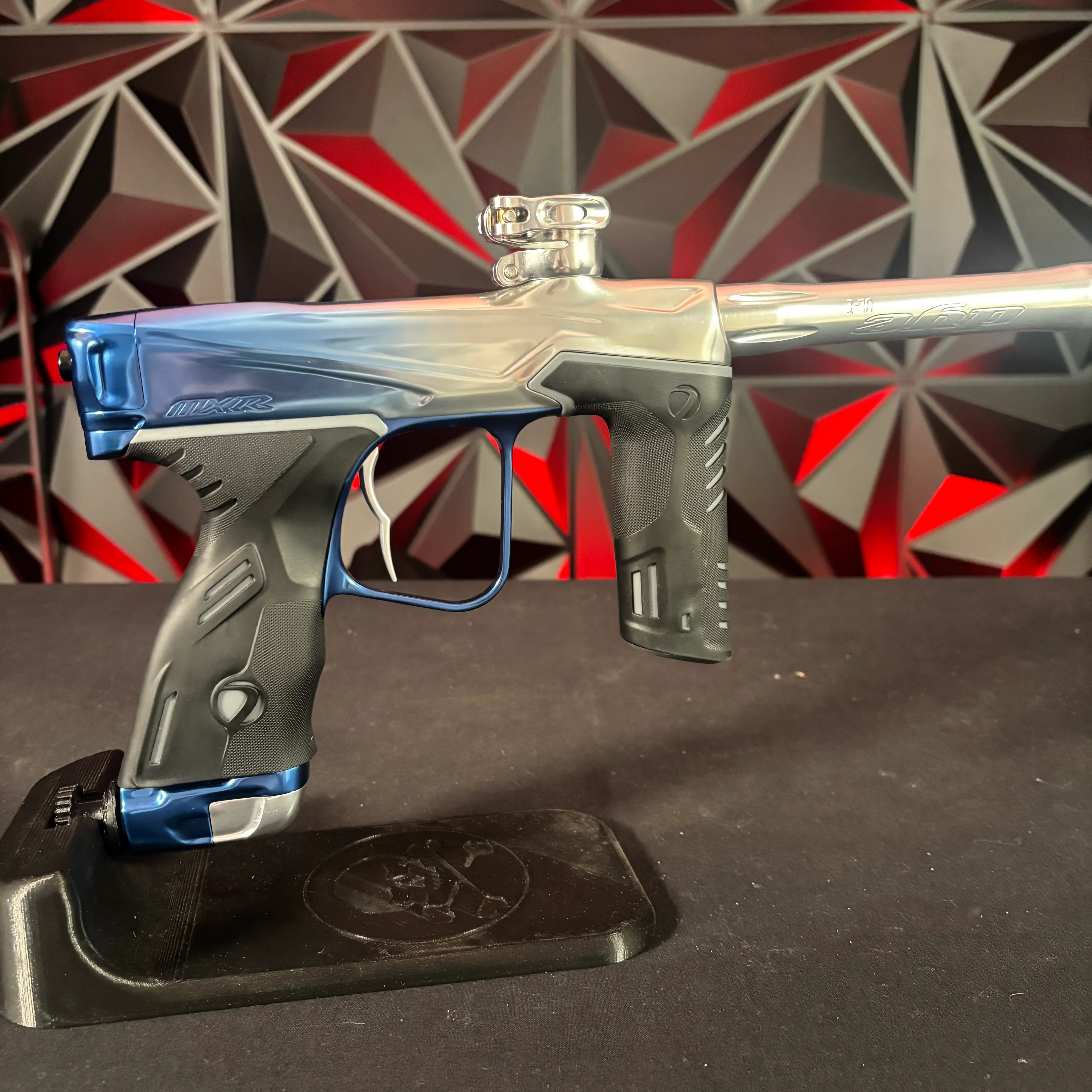 Dye MXR Paintball Marker - PGA Arctic Fade - Image 2