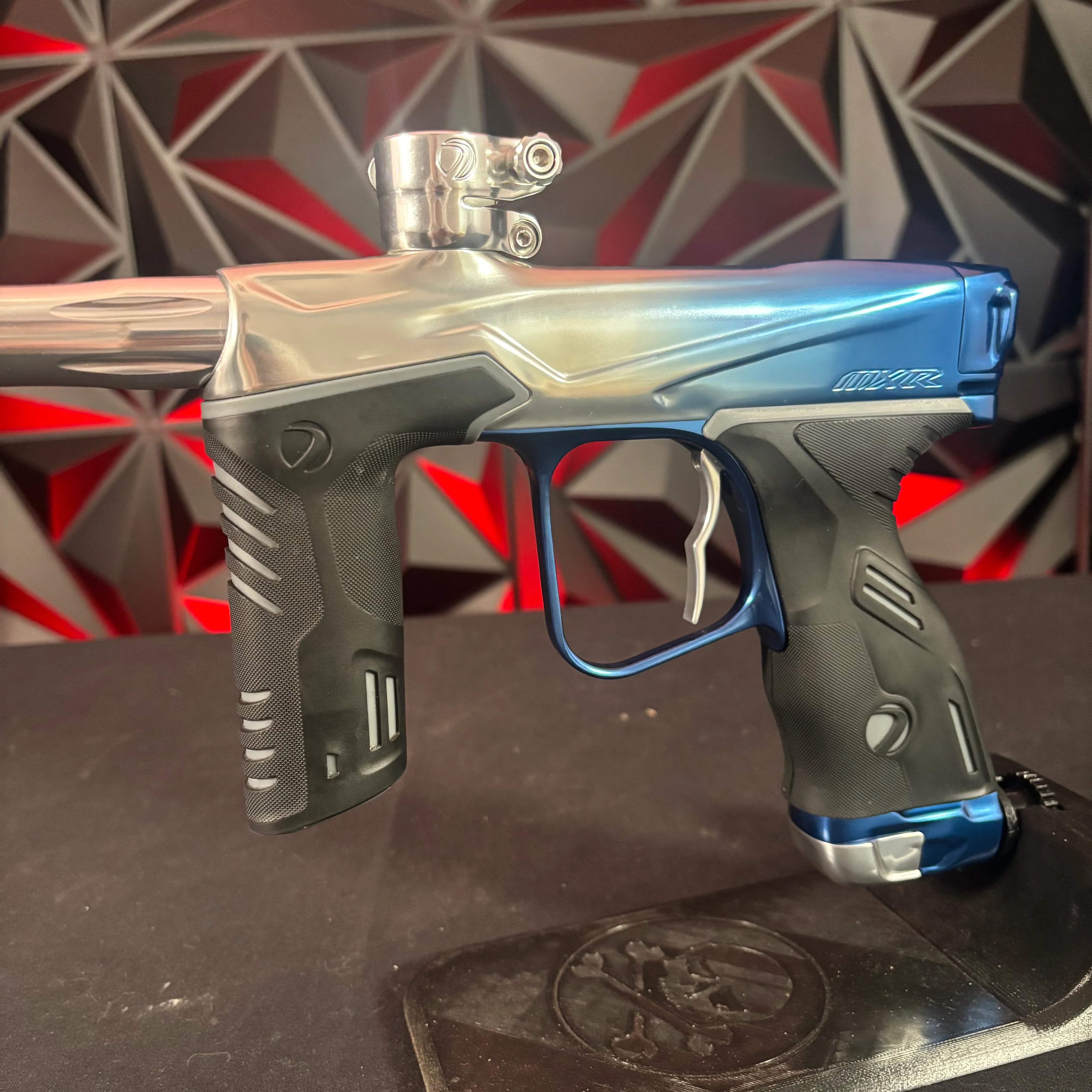 Dye MXR Paintball Marker - PGA Arctic Fade - Image 5