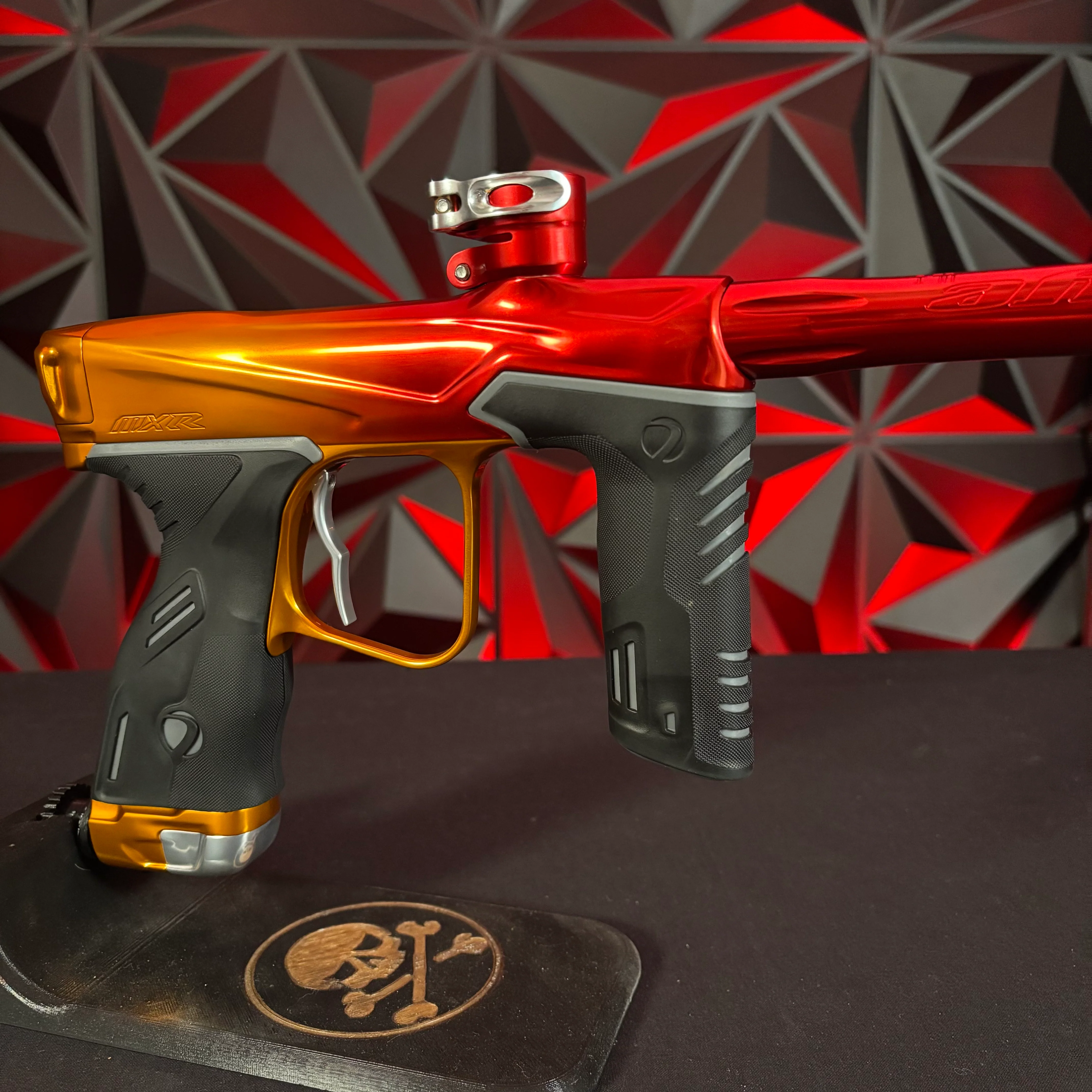 Used Dye MXR Paintball Marker - PGA Sunrise - Image 4