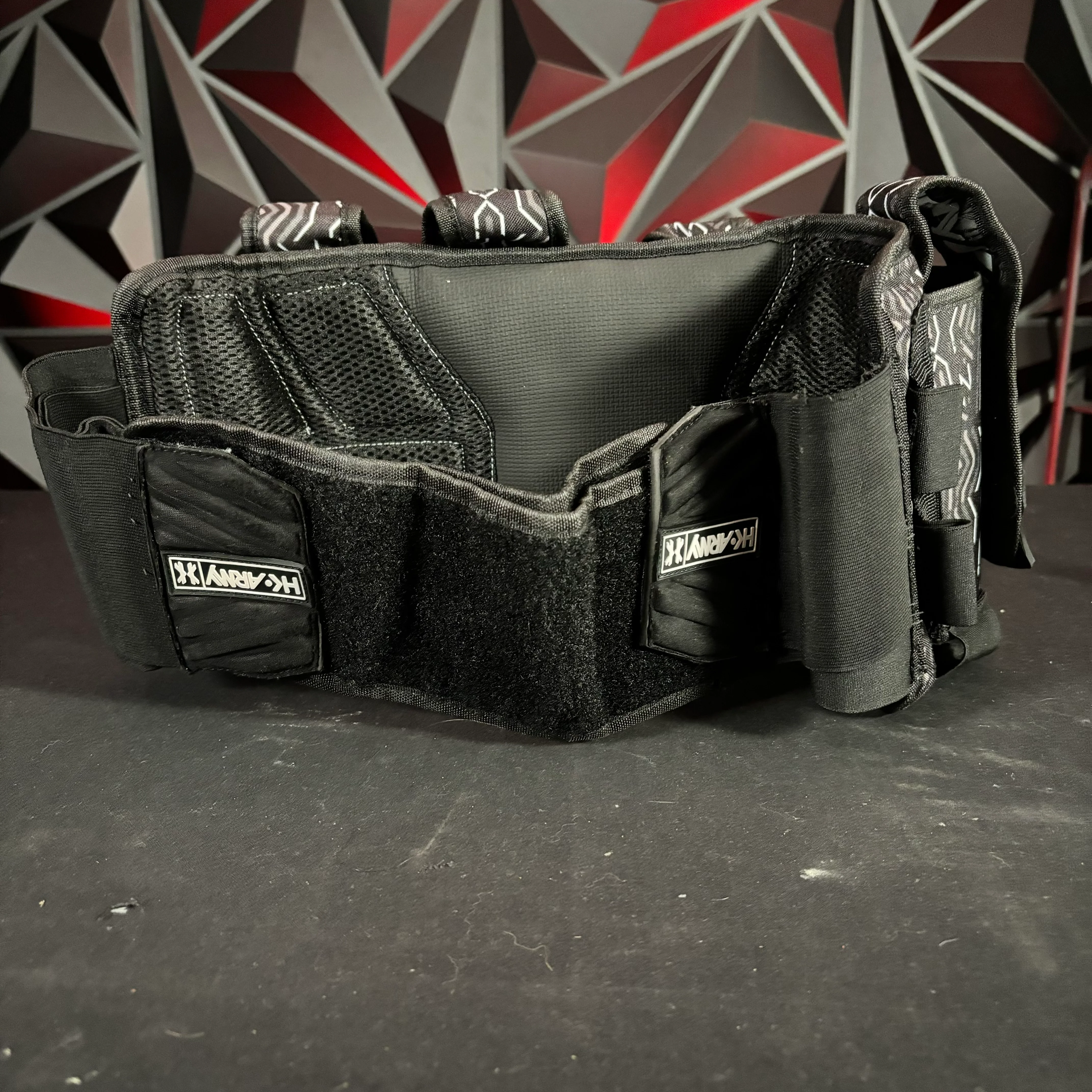 HK Army Eject 4+7 Paintball Pod Pack- Black/White - Image 2