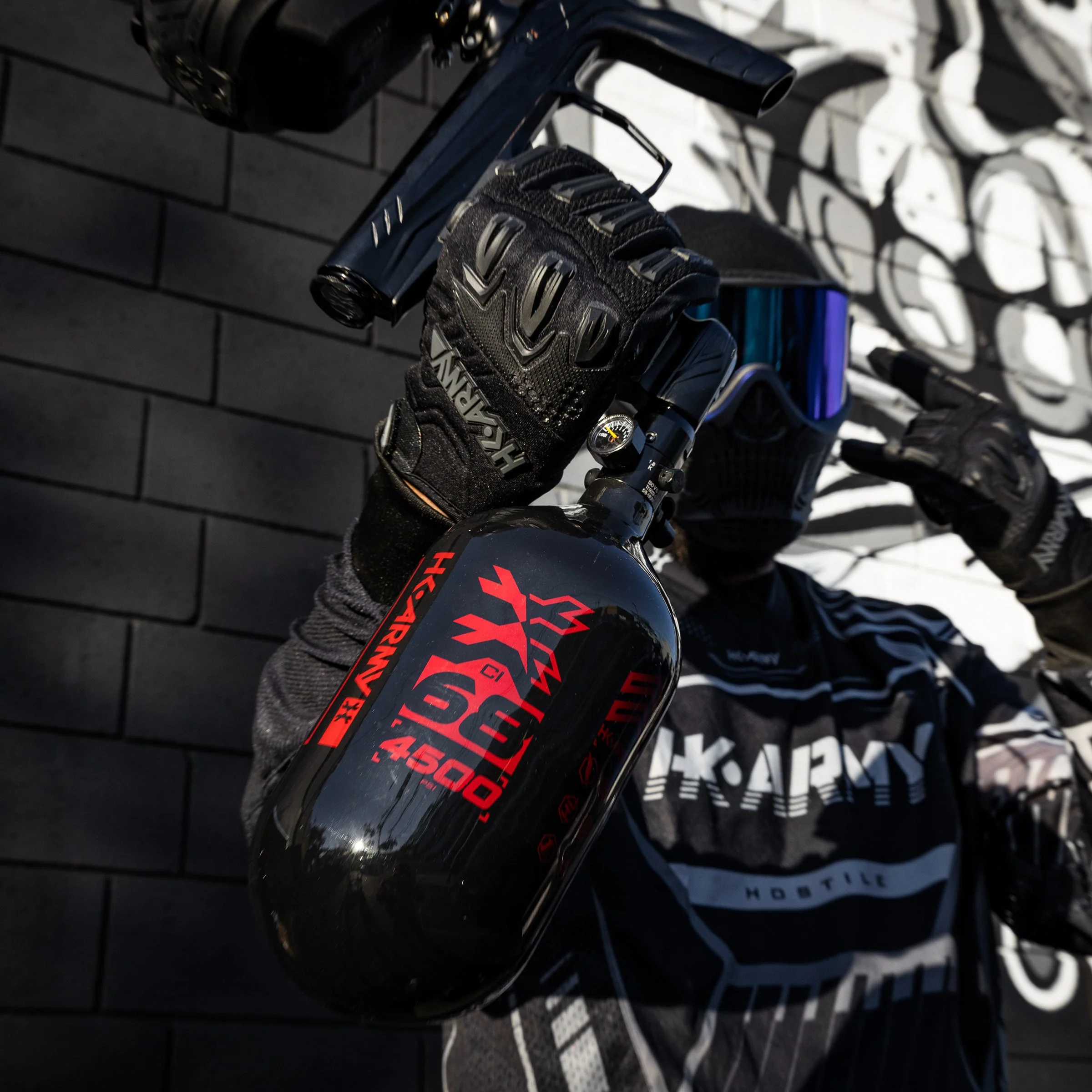 HK Army "Extra Lite" Carbon Fiber Tank - Standard Reg - RUSH - 68/4500 PSI - Black/Red - Image 2