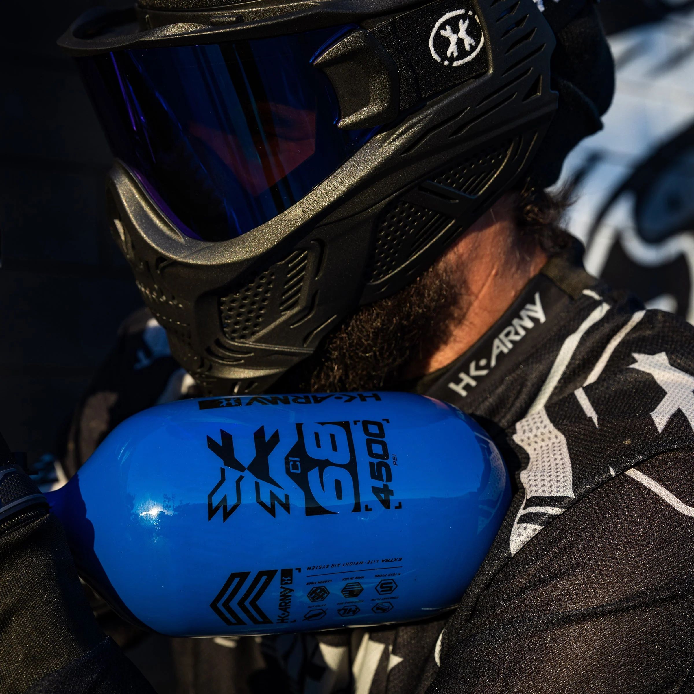 HK Army "Extra Lite" Carbon Fiber Tank - Standard Reg - RUSH - 68/4500 PSI - Blue/Black - Image 4