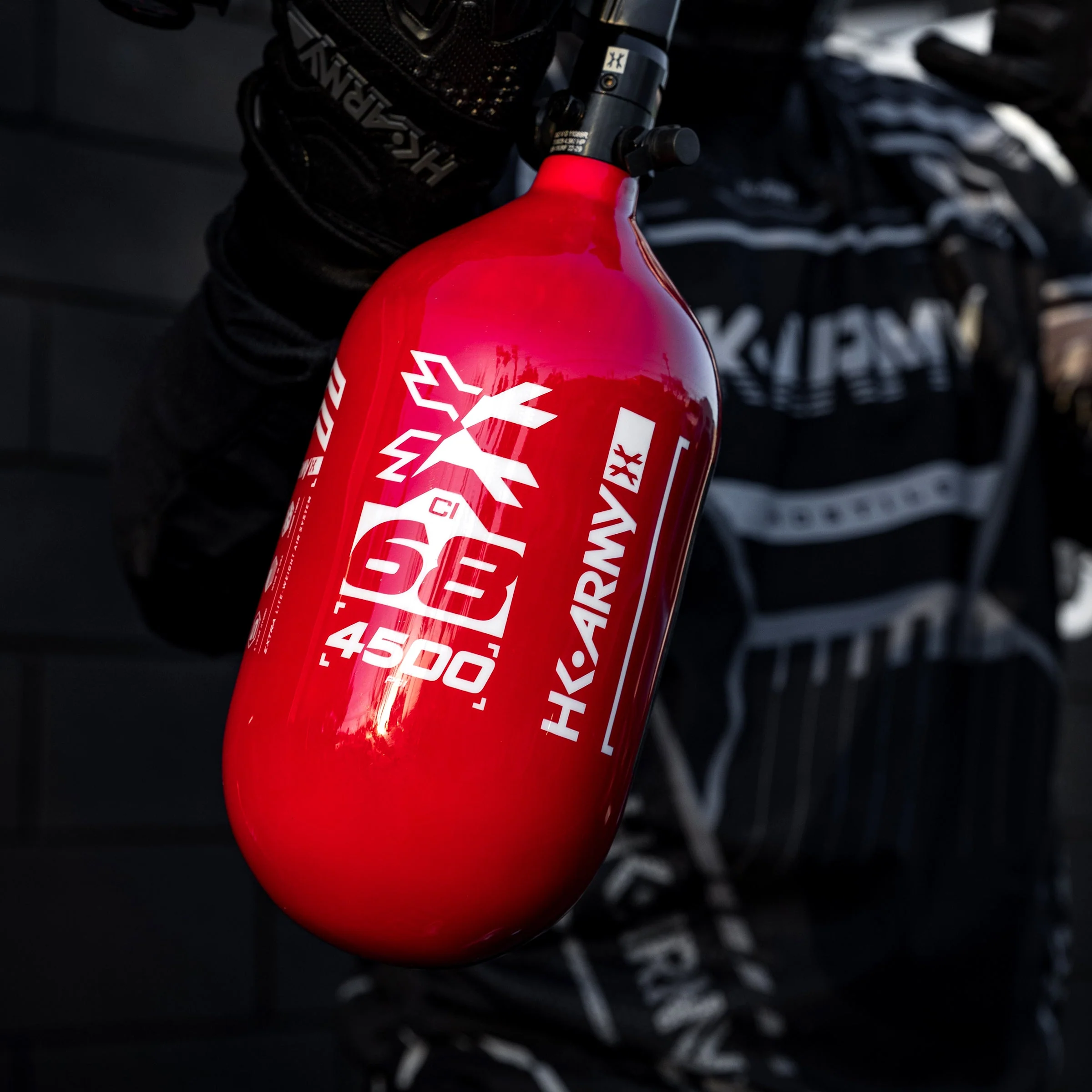 HK Army "Extra Lite" Carbon Fiber Tank - Standard Reg - RUSH - 68/4500 PSI - Red/White - Image 2
