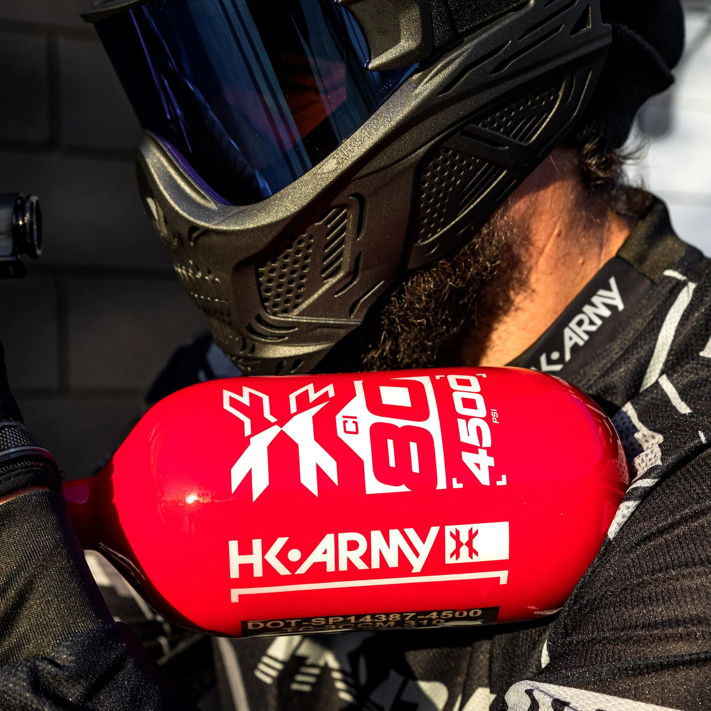 HK Army "Extra Lite" Carbon Fiber Tank - Standard Reg - RUSH - 80/4500 PSI - Red/White - Image 4