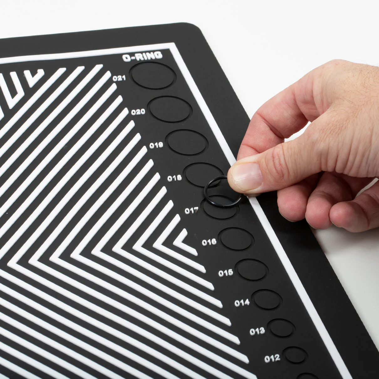 HK Army MagMat - Magnetic Tech Mat - Black/White - Image 4