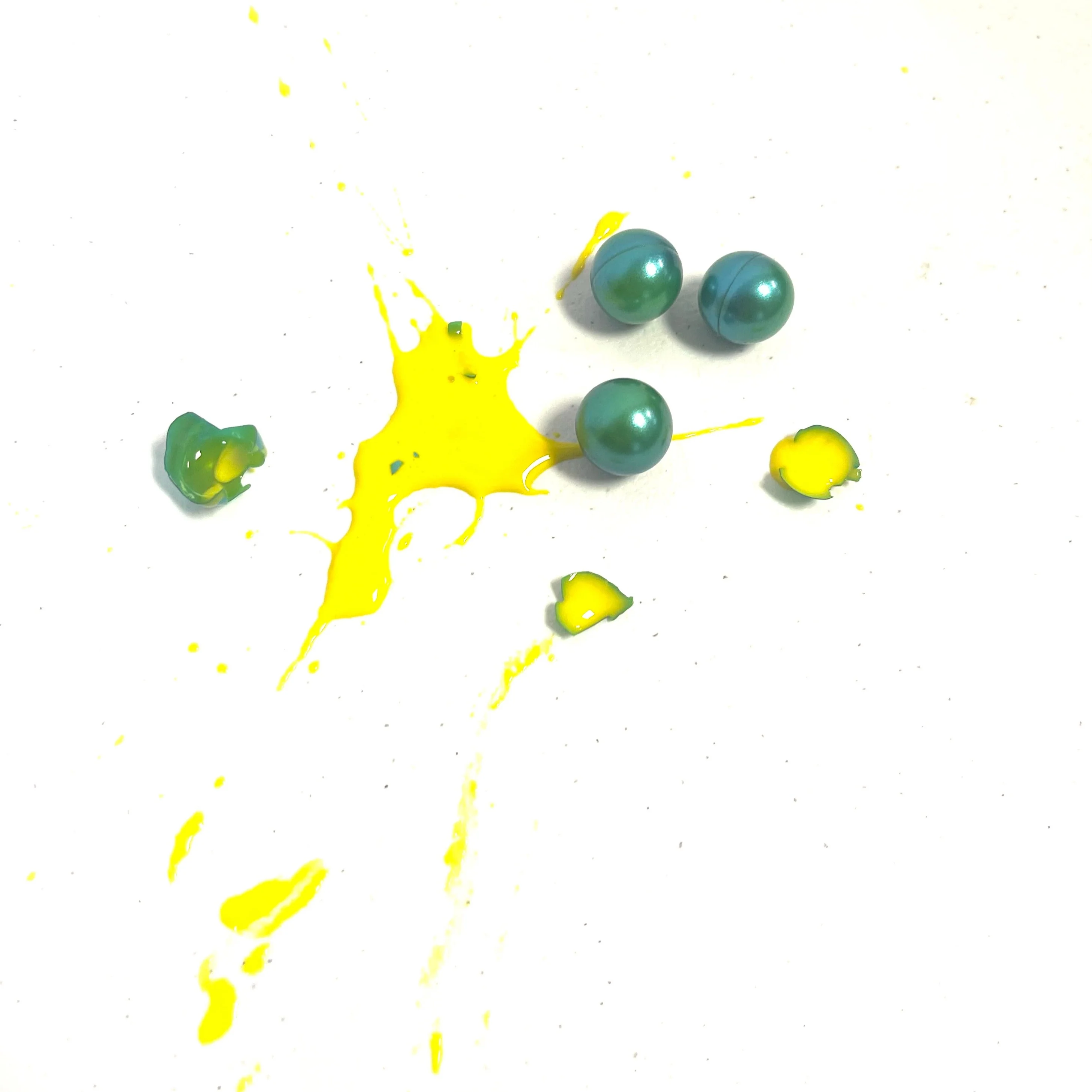 HK Army Supreme Paintballs - Level 4 - Blue Majestic Shell / Yellow Fill - Image 3