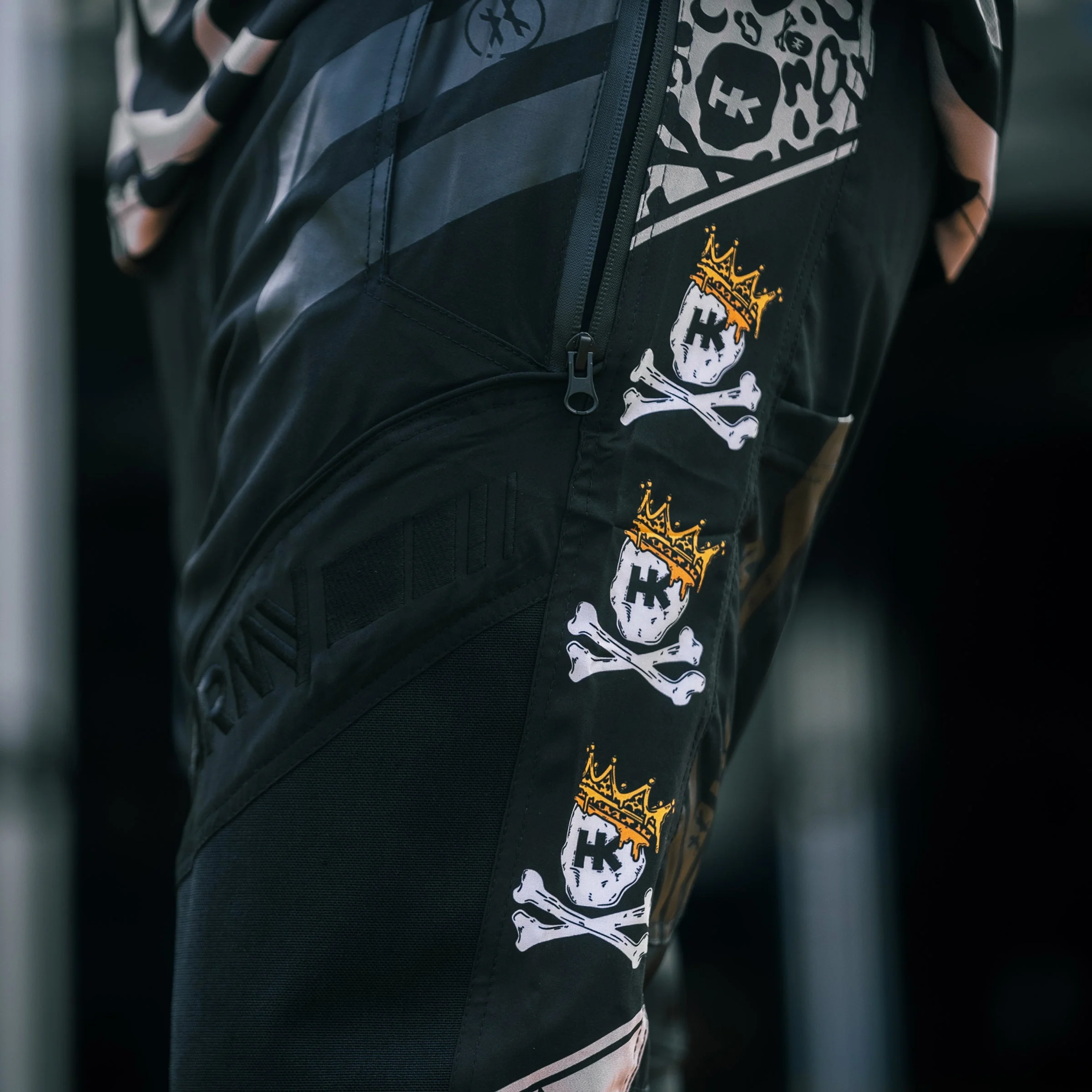 HK ARMY TRK AIR JOGGER PANTS - THE KING - CHAD "YAYA" BOUCHEZ - Image 5