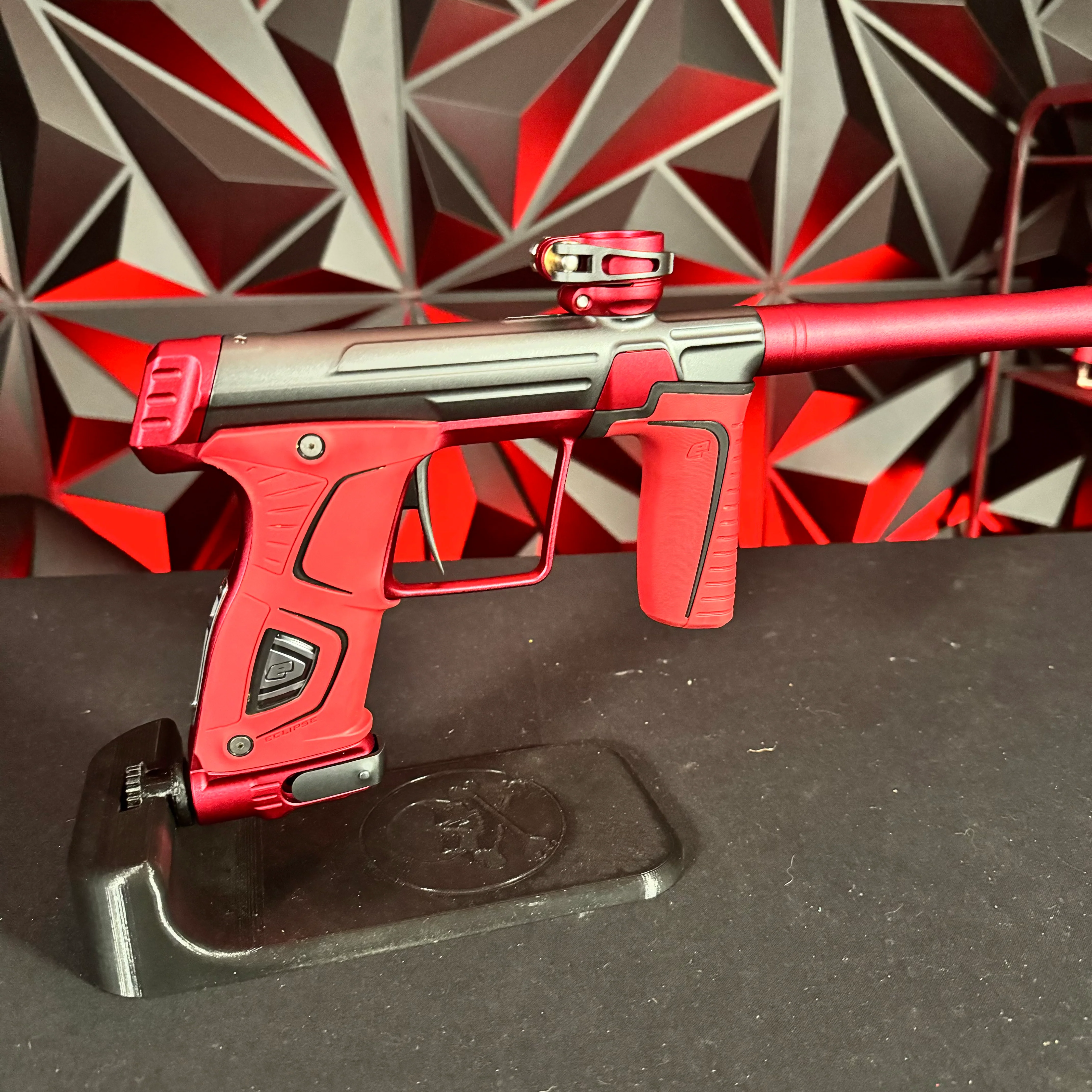 Used Planet Eclipse 170R Paintball Gun - Pewter/Red w/SSC Bolt - Image 2