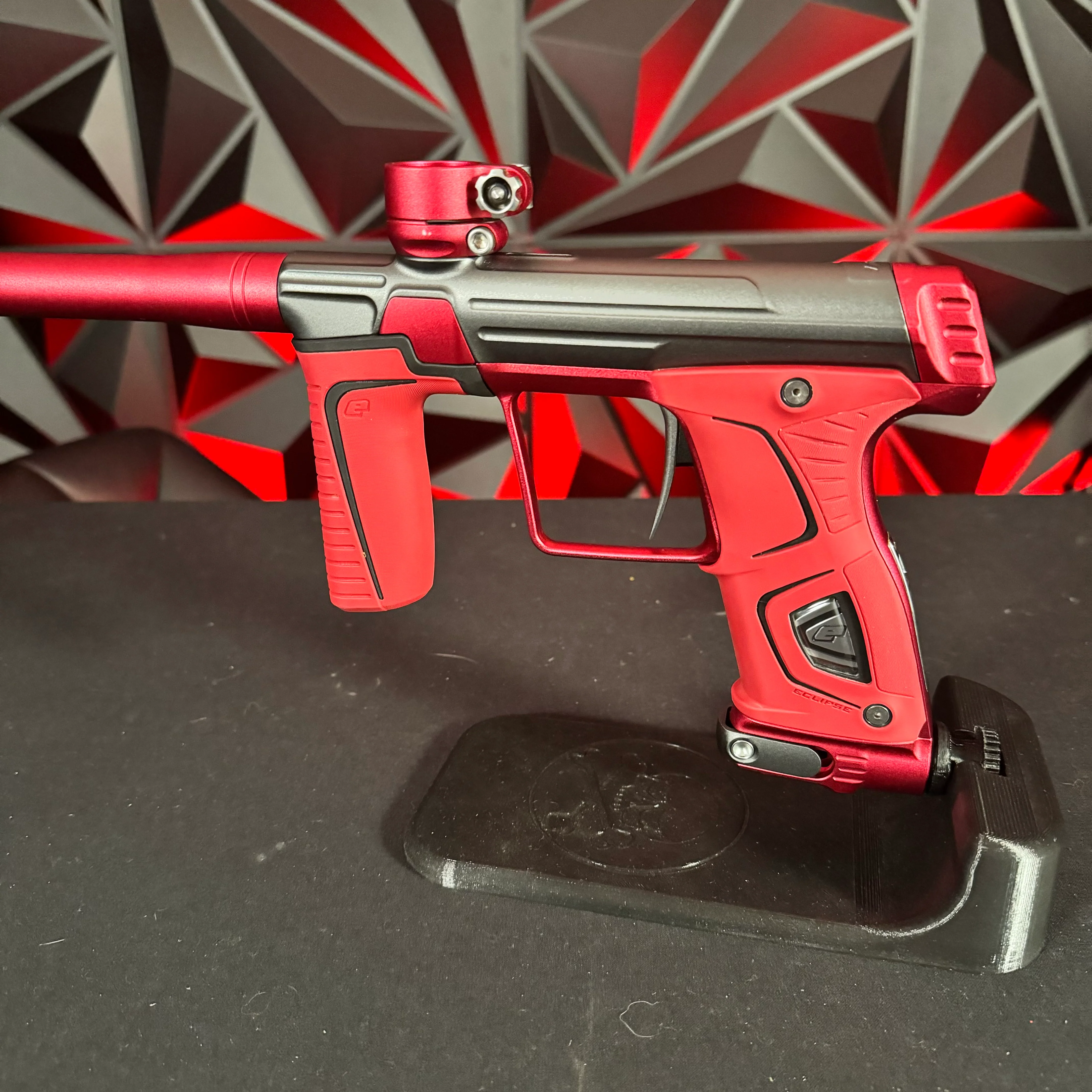 Used Planet Eclipse 170R Paintball Gun - Pewter/Red w/SSC Bolt - Image 3