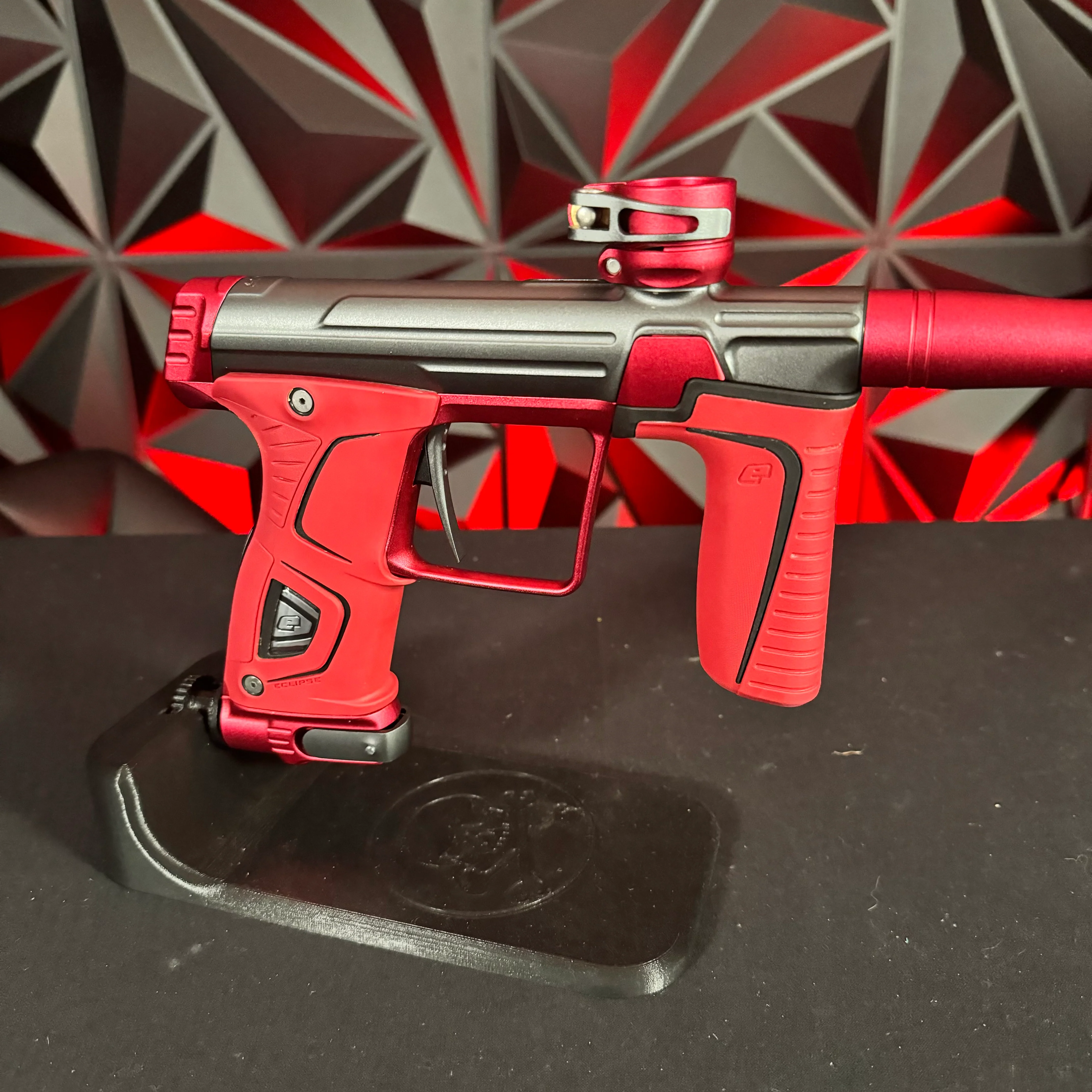 Used Planet Eclipse 170R Paintball Gun - Pewter/Red w/SSC Bolt - Image 4