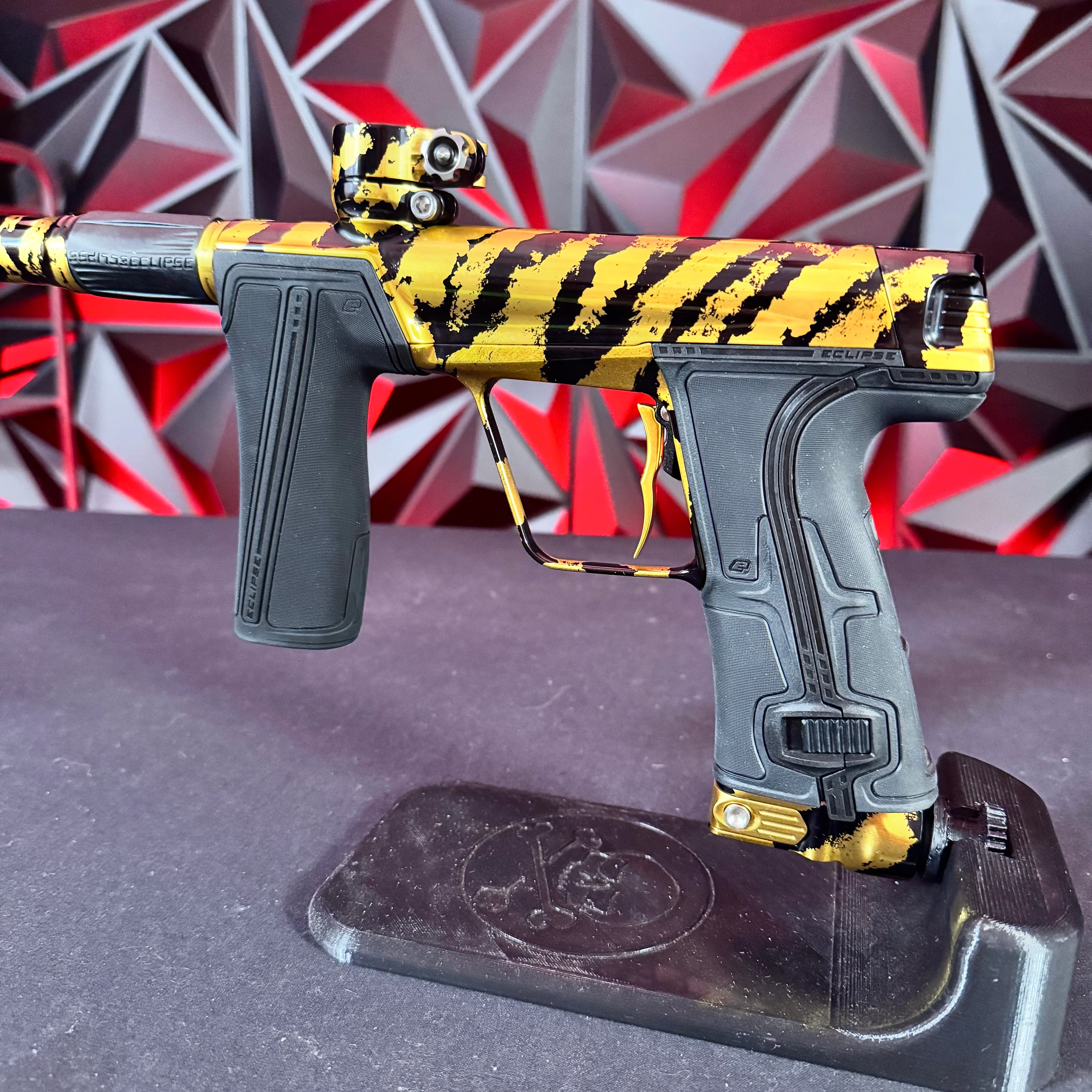 “Ultimate” Planet Eclipse CS3 Pro Package Paintball Gun - Polished Tiger (Gold/Black Tiger Stripe) - Image 3