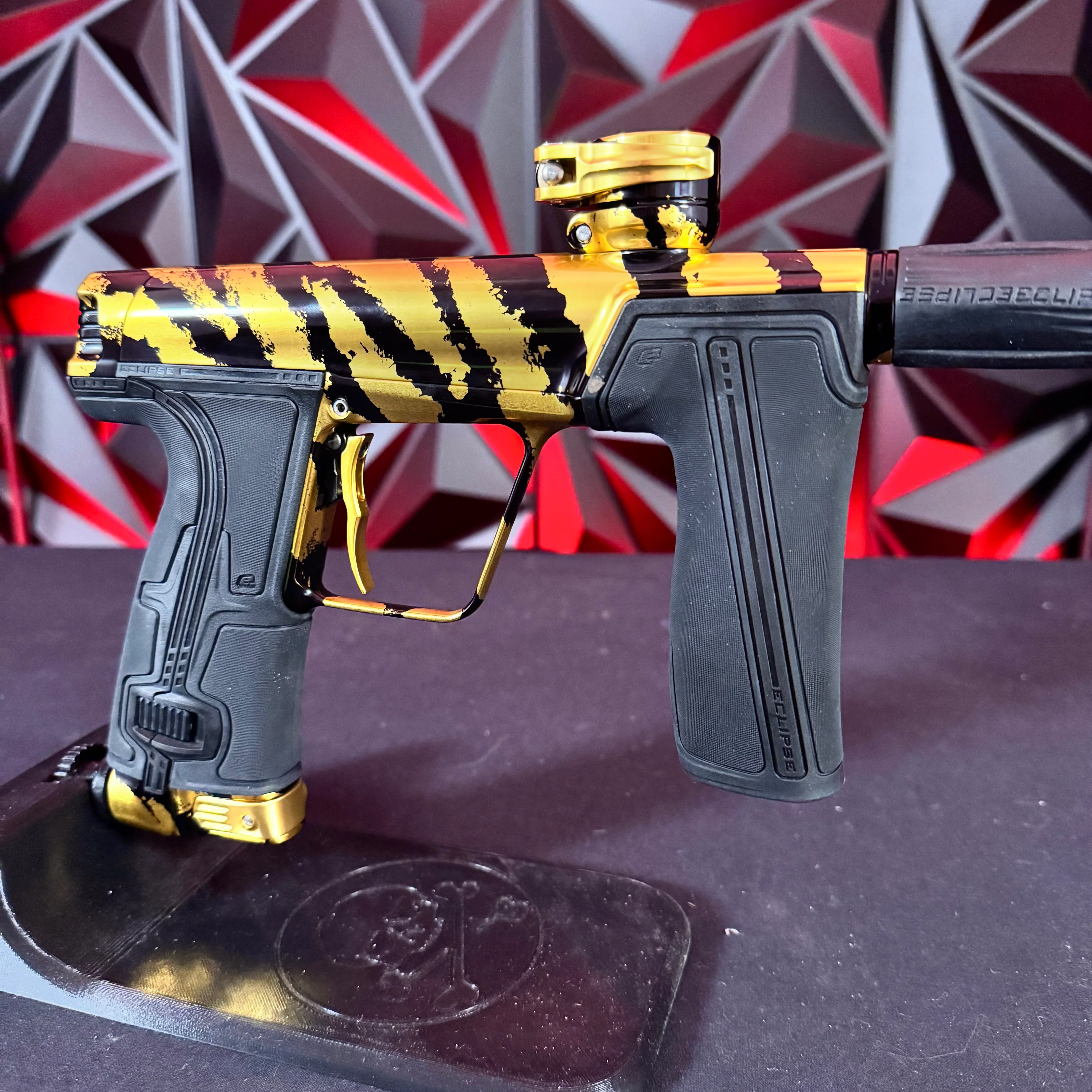 “Ultimate” Planet Eclipse CS3 Pro Package Paintball Gun - Polished Tiger (Gold/Black Tiger Stripe) - Image 4