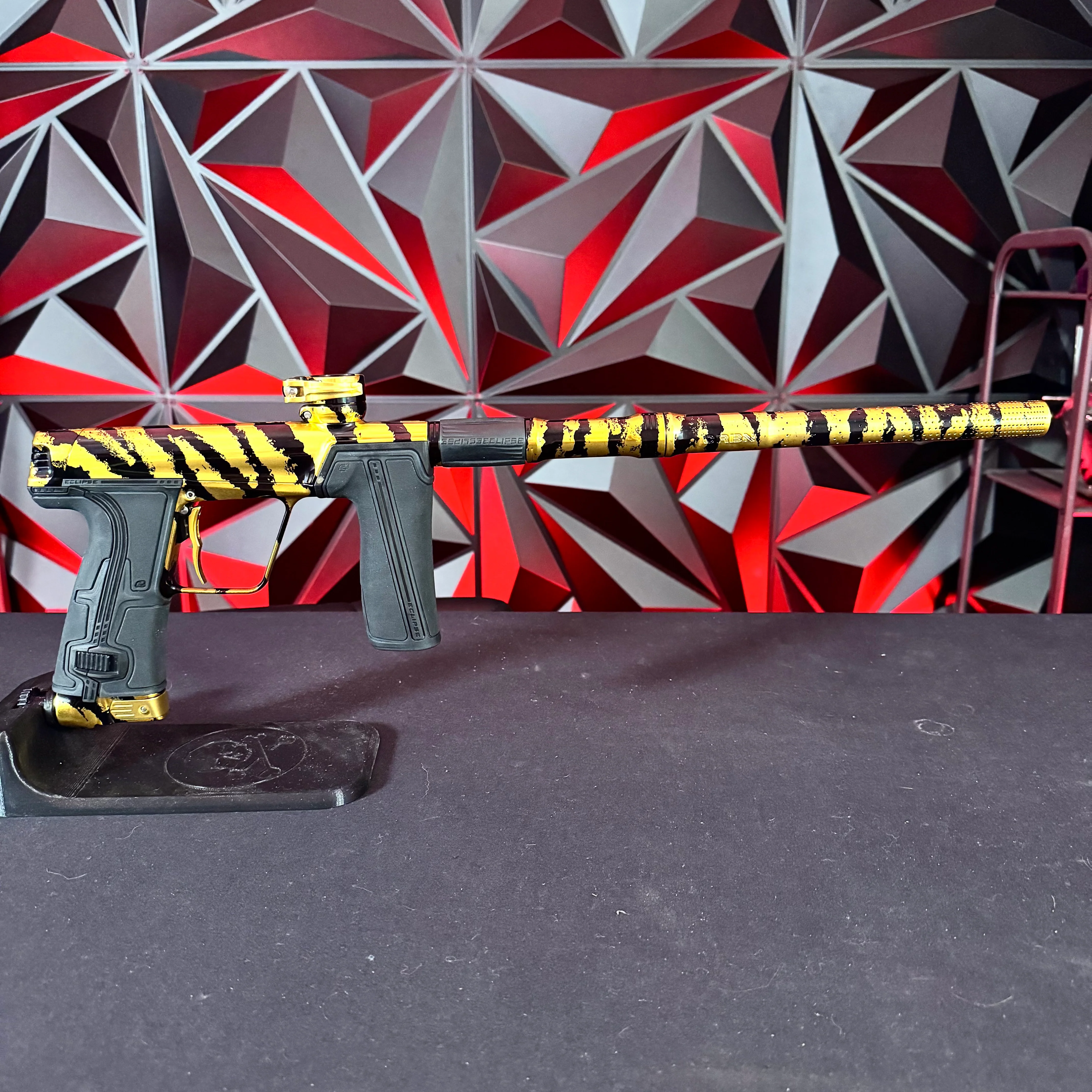 “Ultimate” Planet Eclipse CS3 Pro Package Paintball Gun - Polished Tiger (Gold/Black Tiger Stripe) - Image 6
