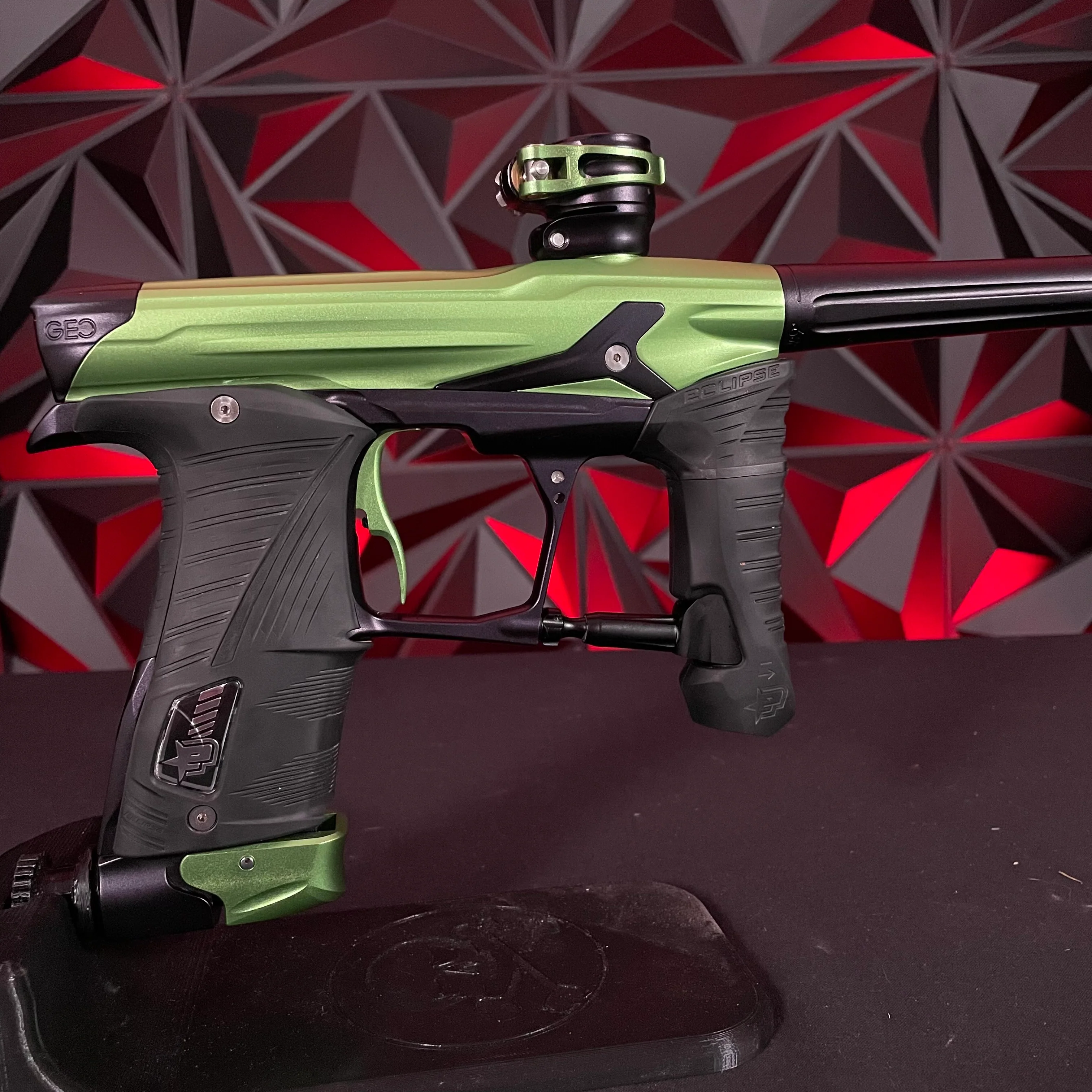 Planet Eclipse Geo 3.5 Paintball Gun - Green/Black w/ST3 Bolt - Image 2