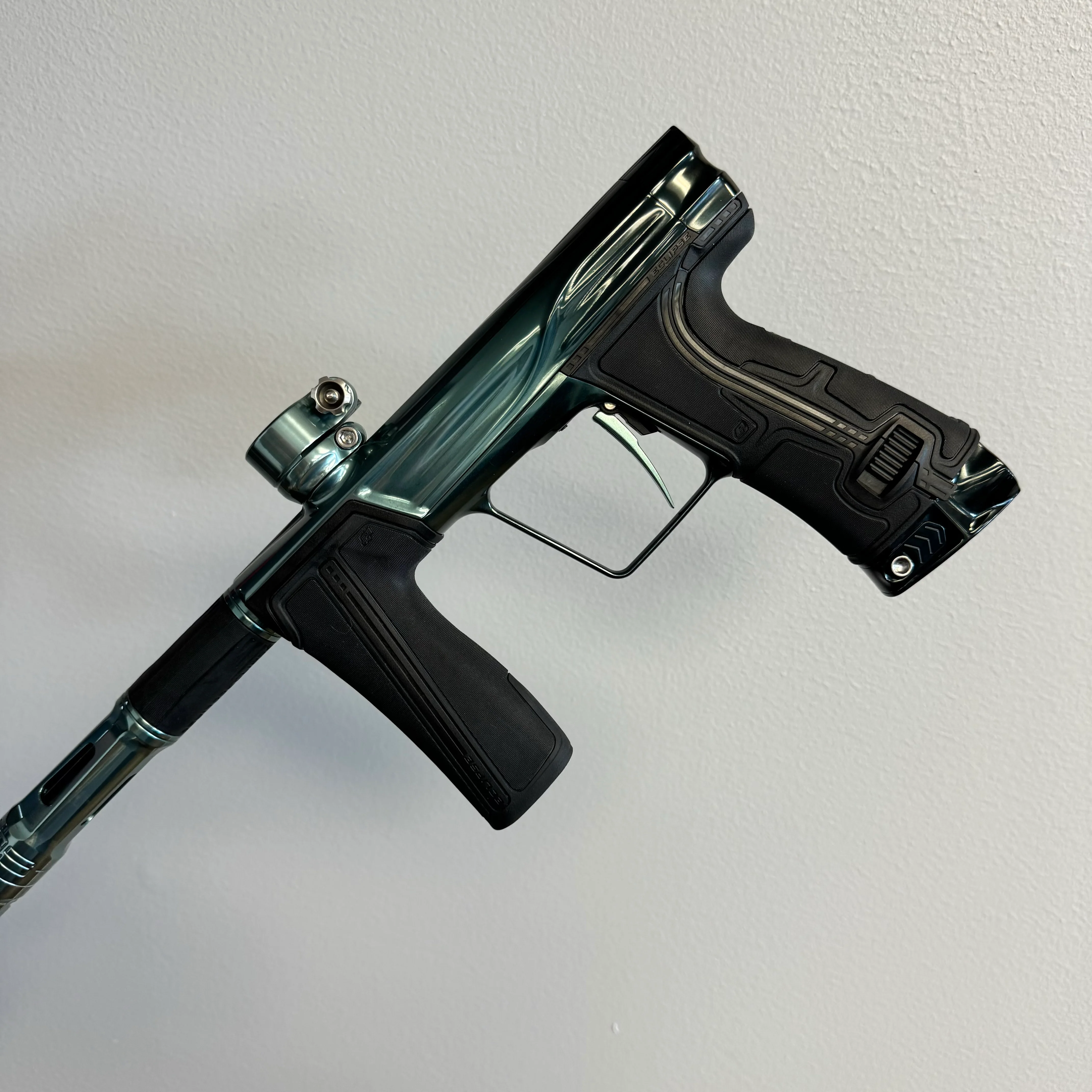 Planet Eclipse Geo R5 "Ultimate" Package Paintball Gun - Polished Black/Pewter/Silver Fade - Image 2