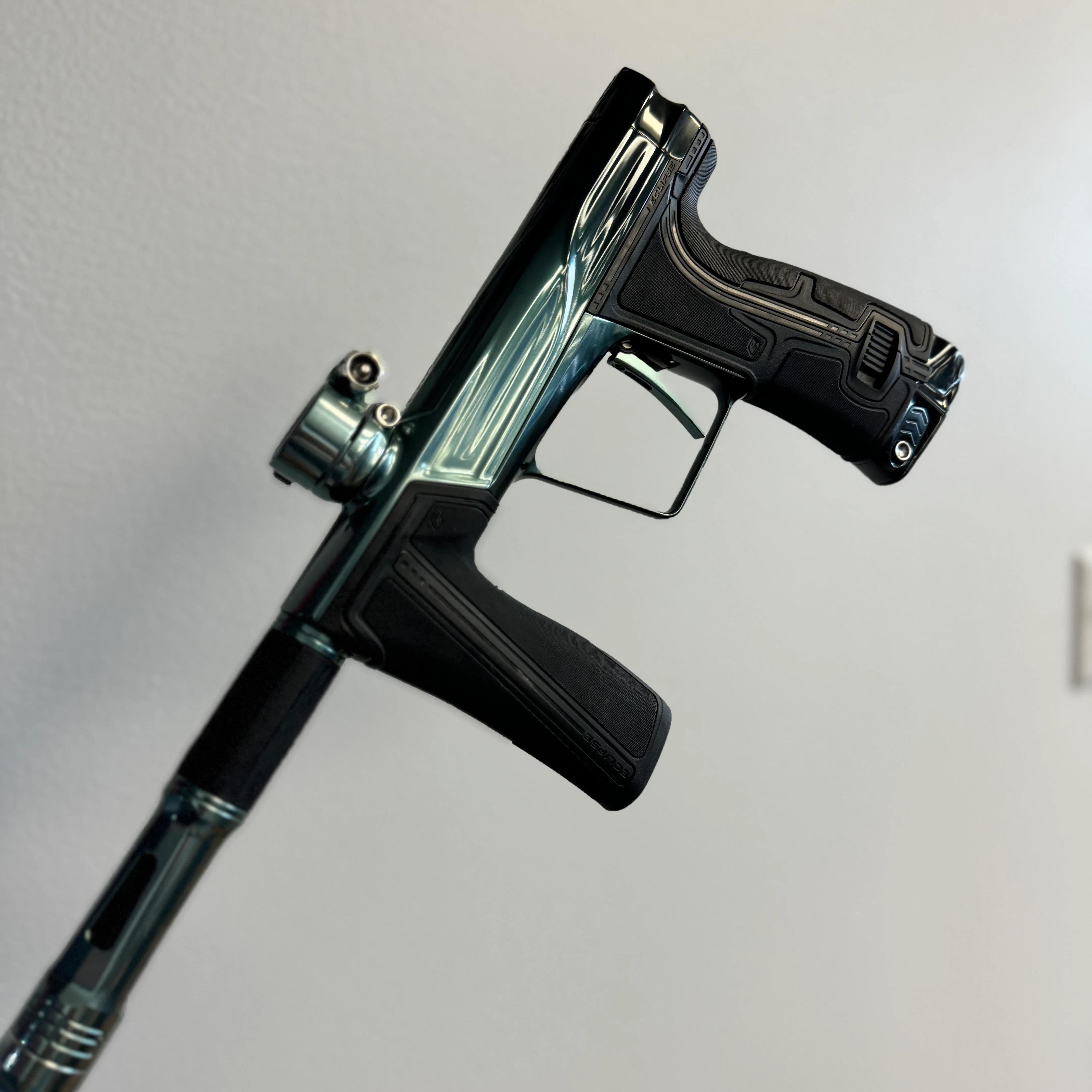 Planet Eclipse Geo R5 "Ultimate" Package Paintball Gun - Polished Black/Pewter/Silver Fade - Image 3