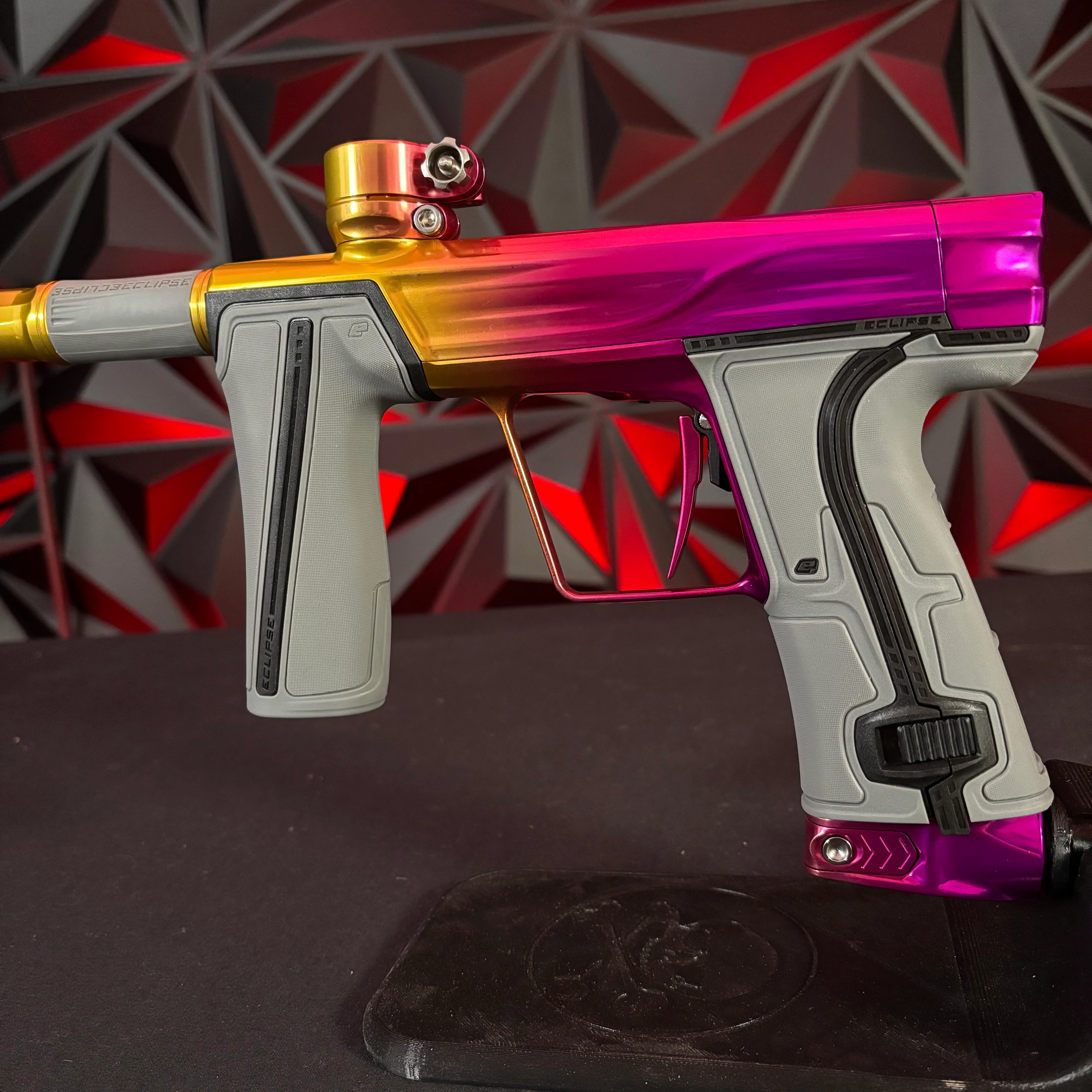Planet Eclipse Geo R5 "Ultimate" Package Paintball Gun - Polished Starburst Fade w/ Grey Grip Kit - Image 3