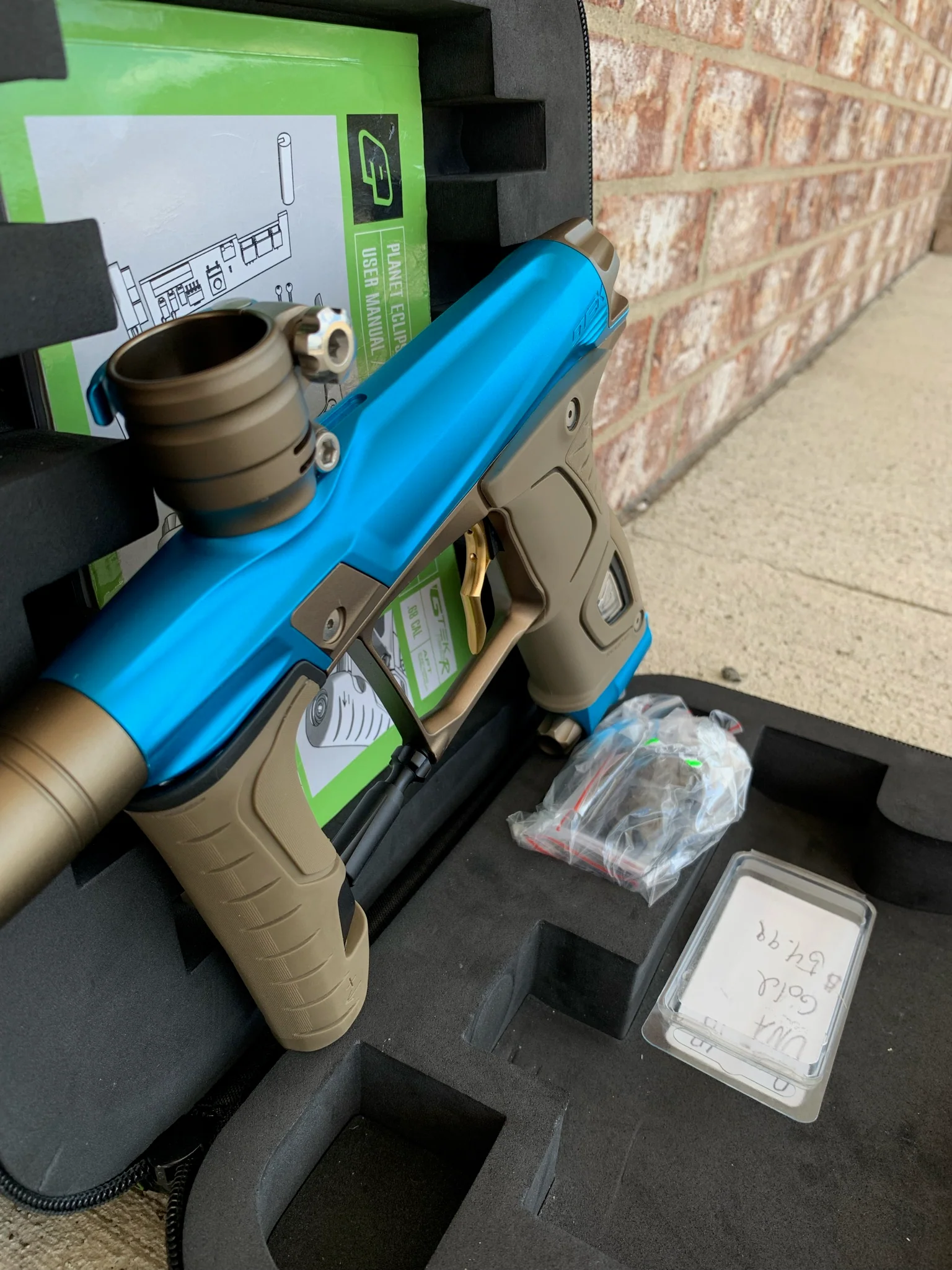 Planet Eclipse Gtek 160R Paintball Gun - Teal / Bronze - Image 4