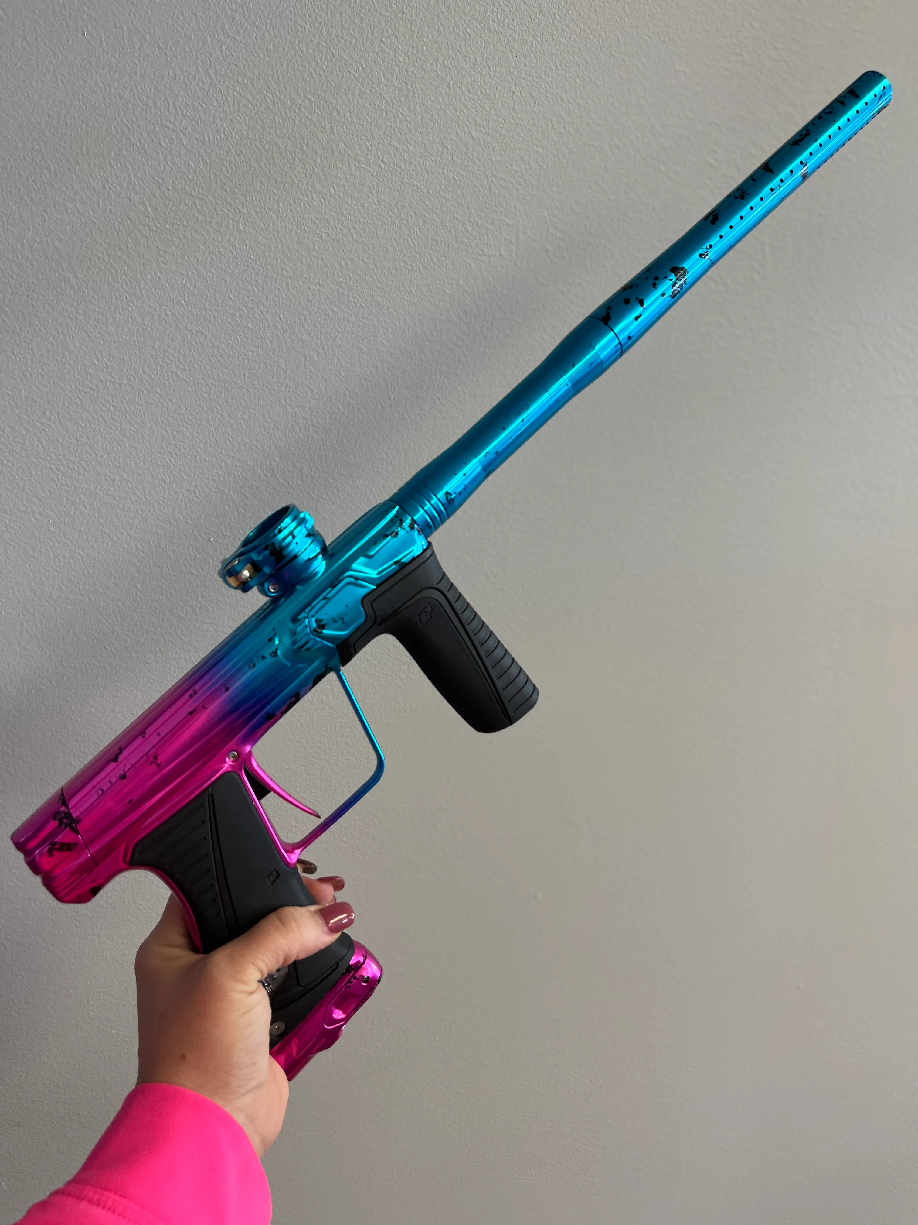 Planet Eclipse Gtek 180r ULTIMATE Paintball Gun - LE Pink/Blue Speckled Fade - Image 2