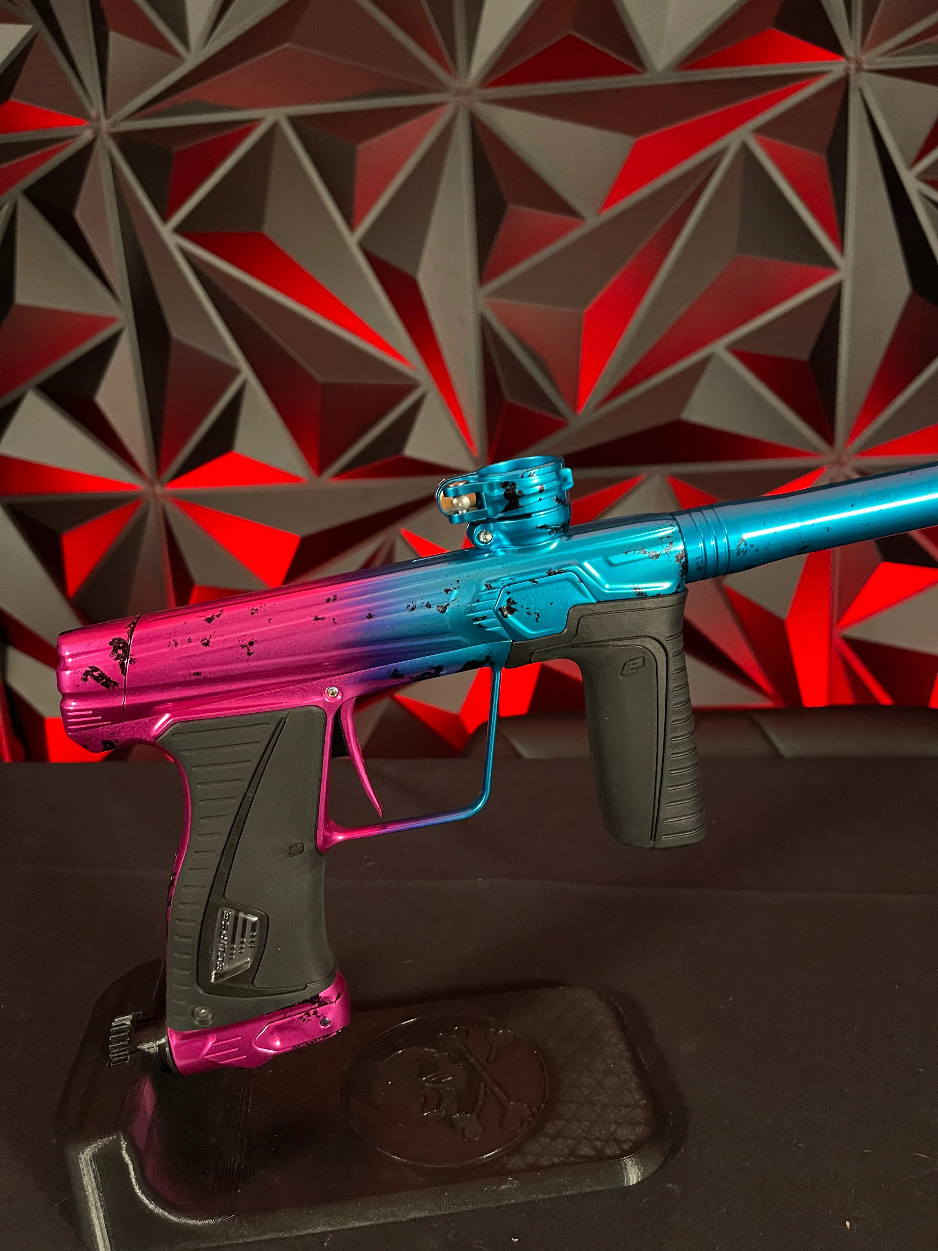 Planet Eclipse Gtek 180r ULTIMATE Paintball Gun - LE Pink/Blue Speckled Fade - Image 3