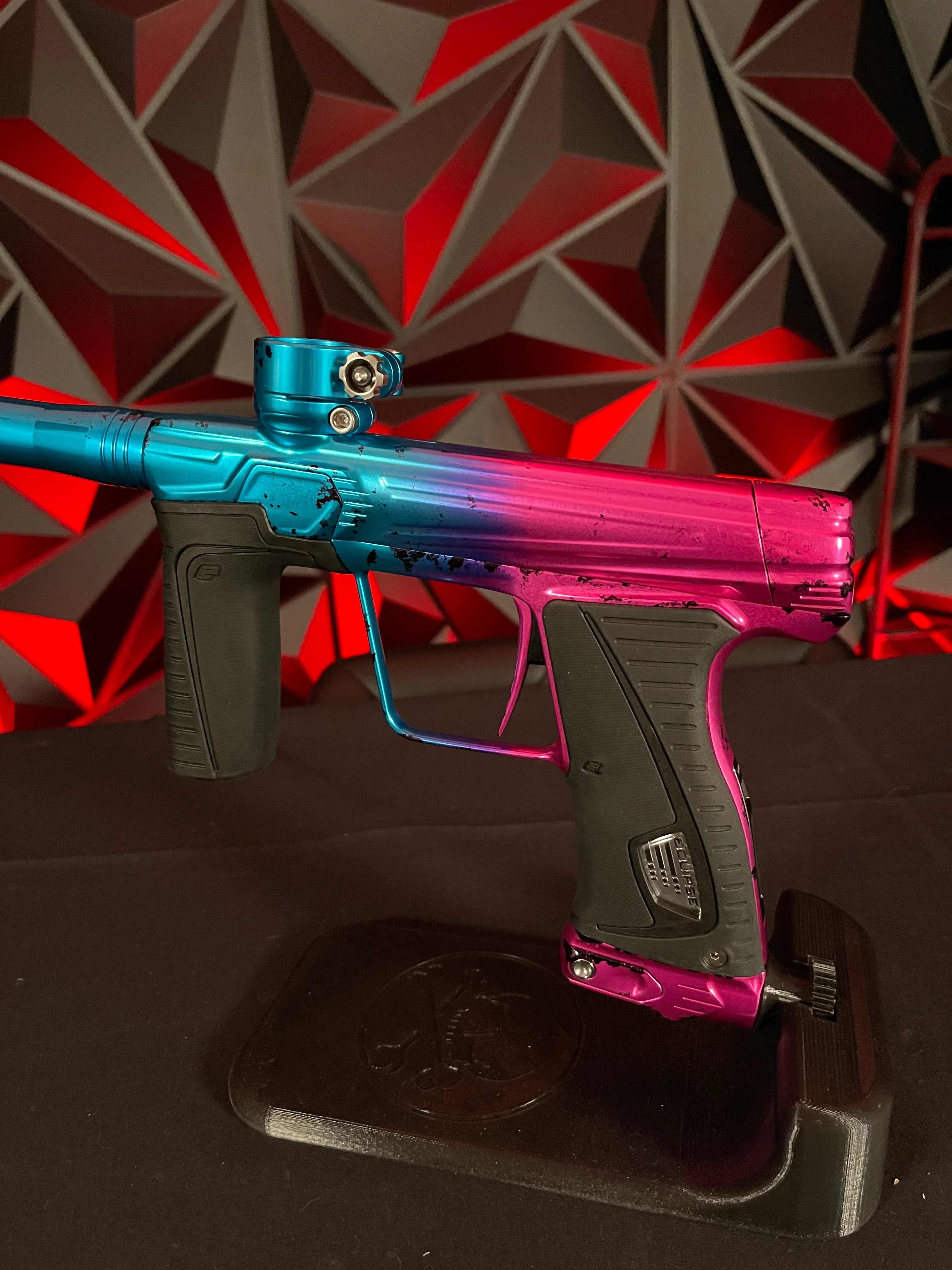 Planet Eclipse Gtek 180r ULTIMATE Paintball Gun - LE Pink/Blue Speckled Fade - Image 6