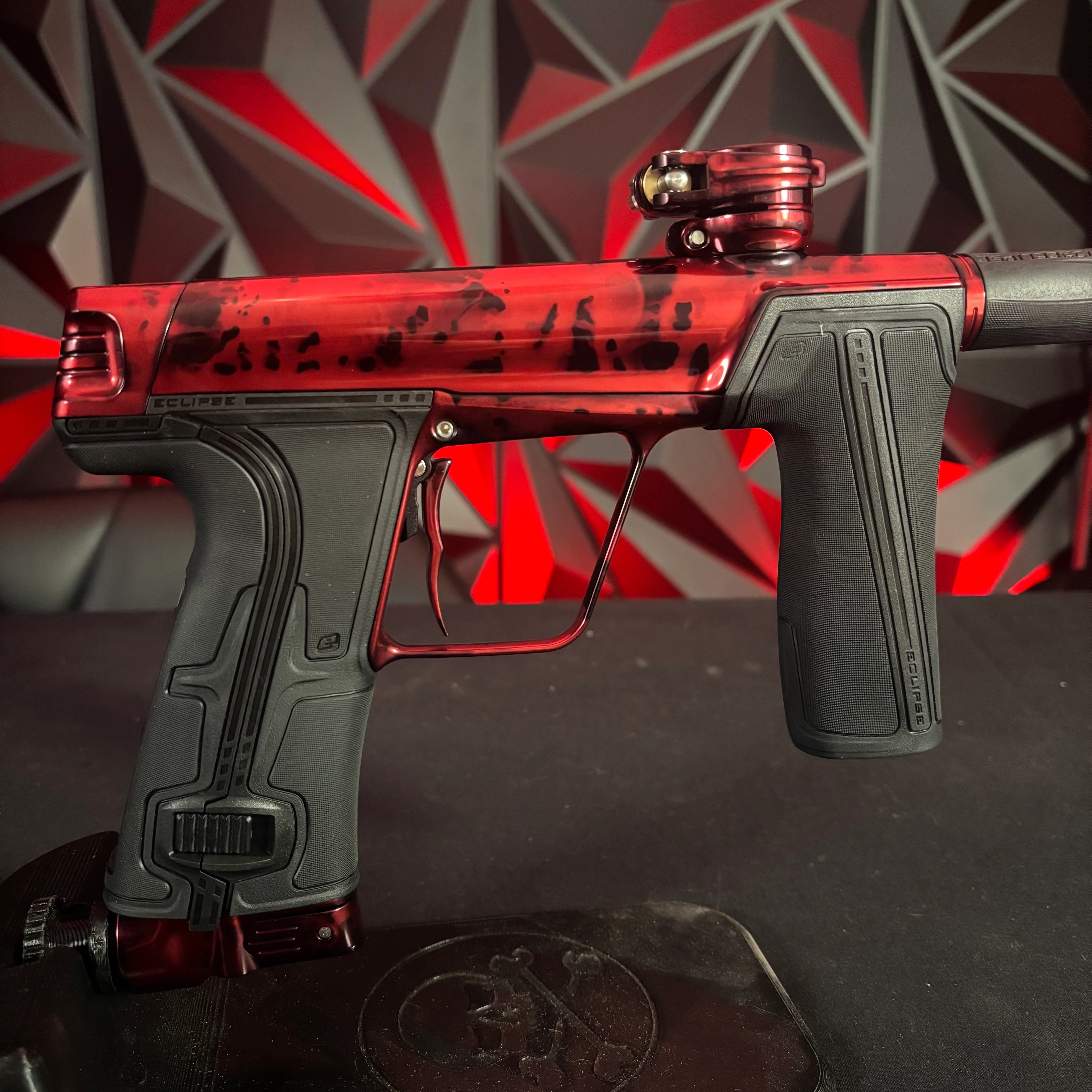 Planet Eclipse "Ultimate" CS3 Pro Paintball Gun - Black/ Red Acid Wash - Image 2