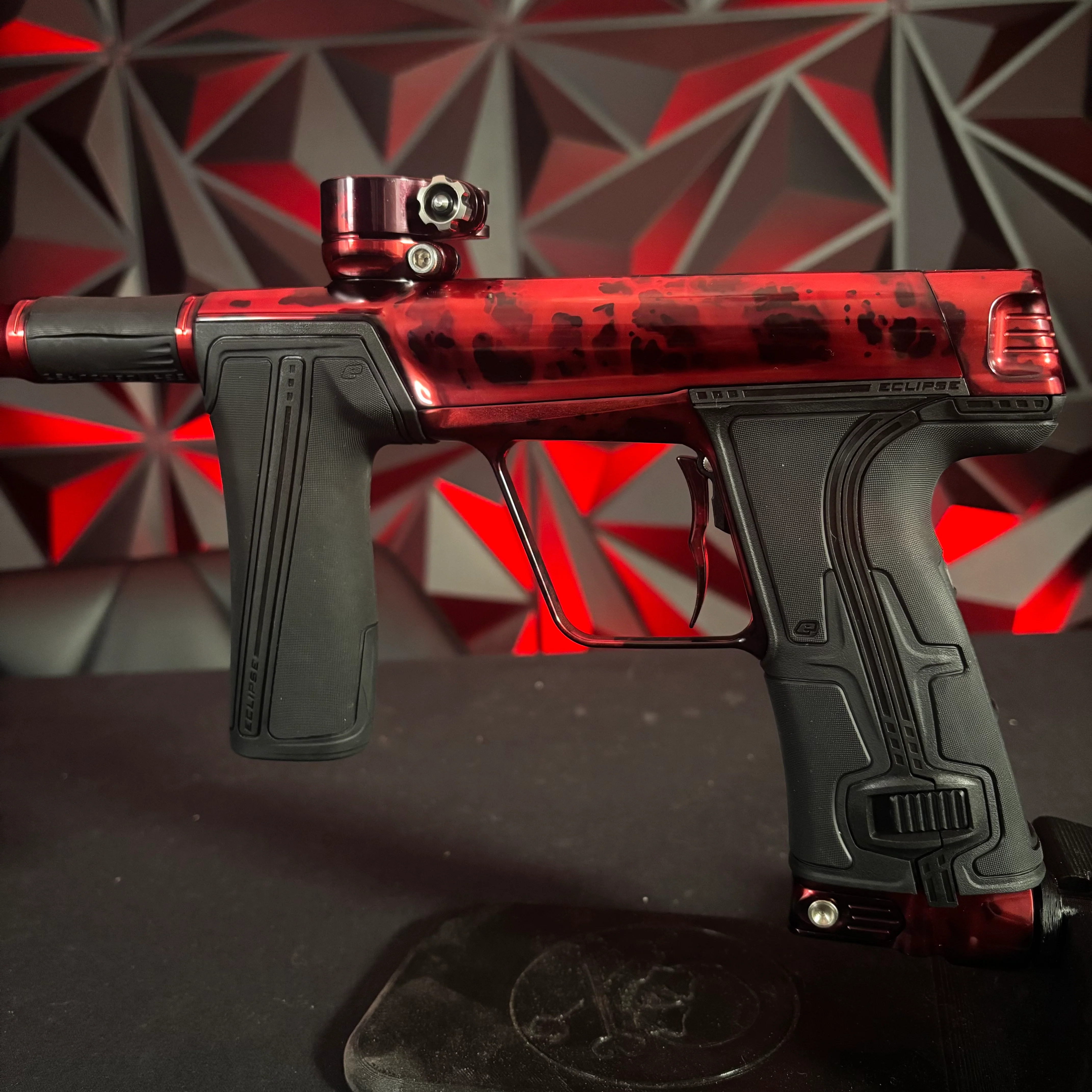 Planet Eclipse "Ultimate" CS3 Pro Paintball Gun - Black/ Red Acid Wash - Image 4