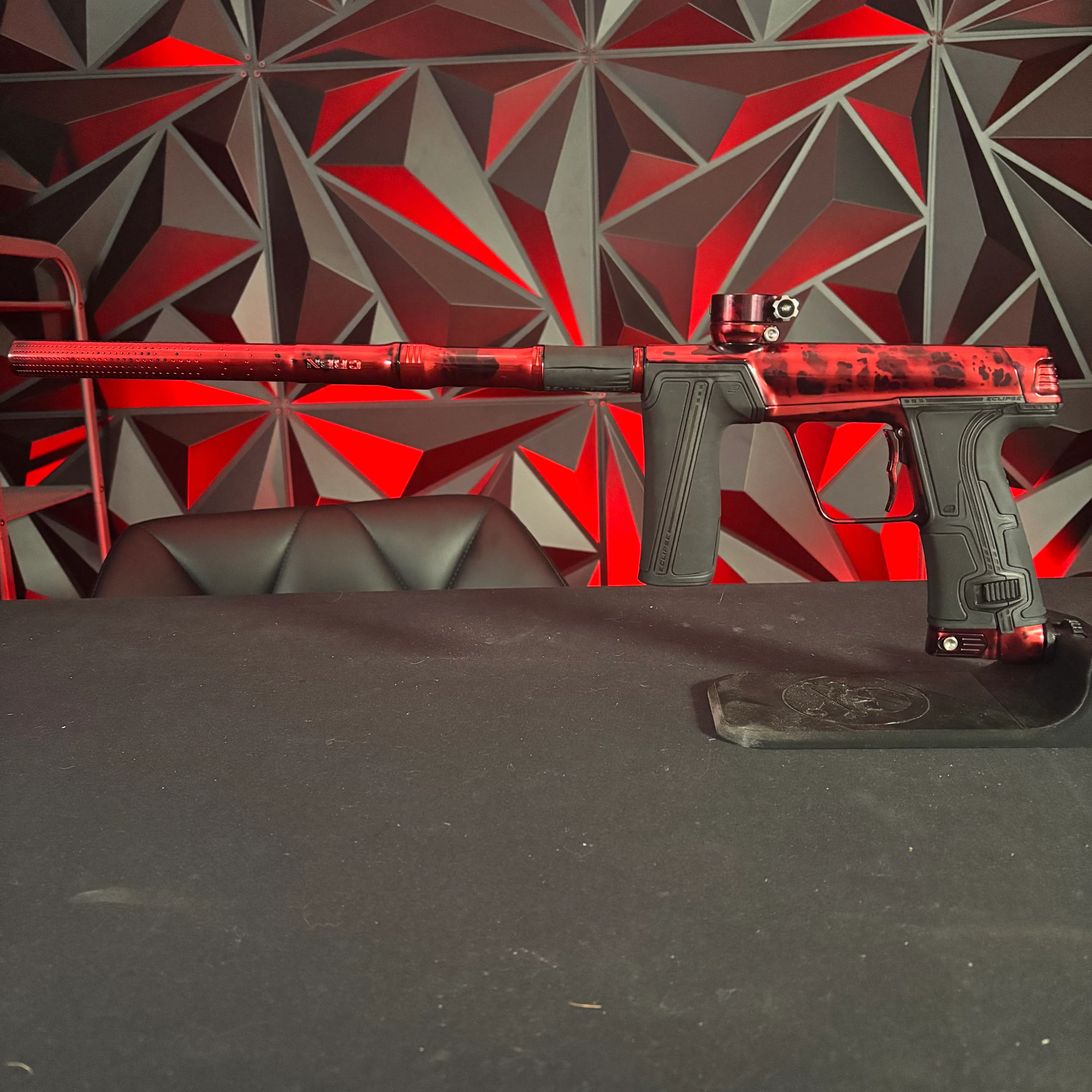 Planet Eclipse "Ultimate" CS3 Pro Paintball Gun - Black/ Red Acid Wash - Image 7