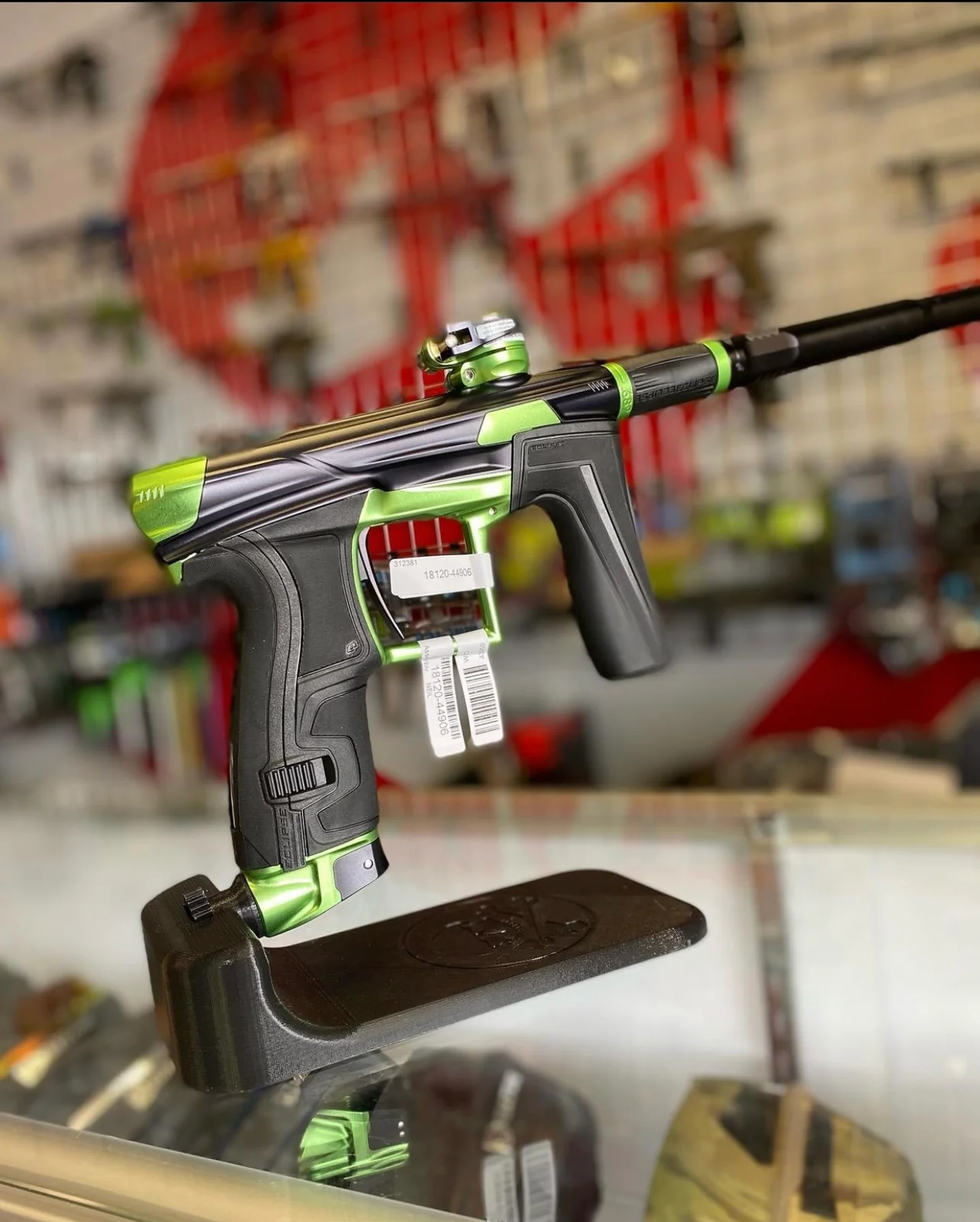 Punishers Gun Display Stand - Blackout - Image 3