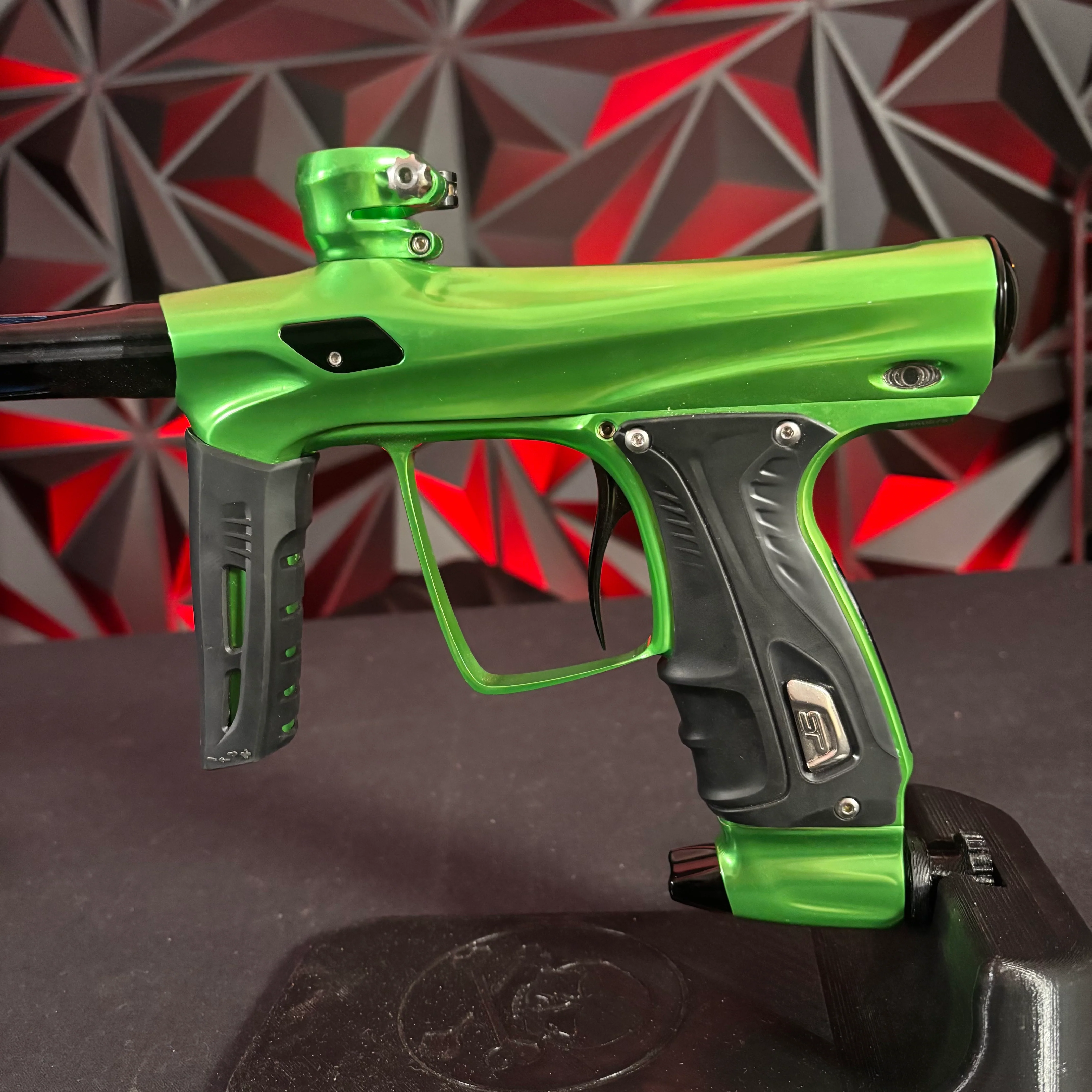 Shocker RSX Paintball Marker - Gloss Black - Image 4