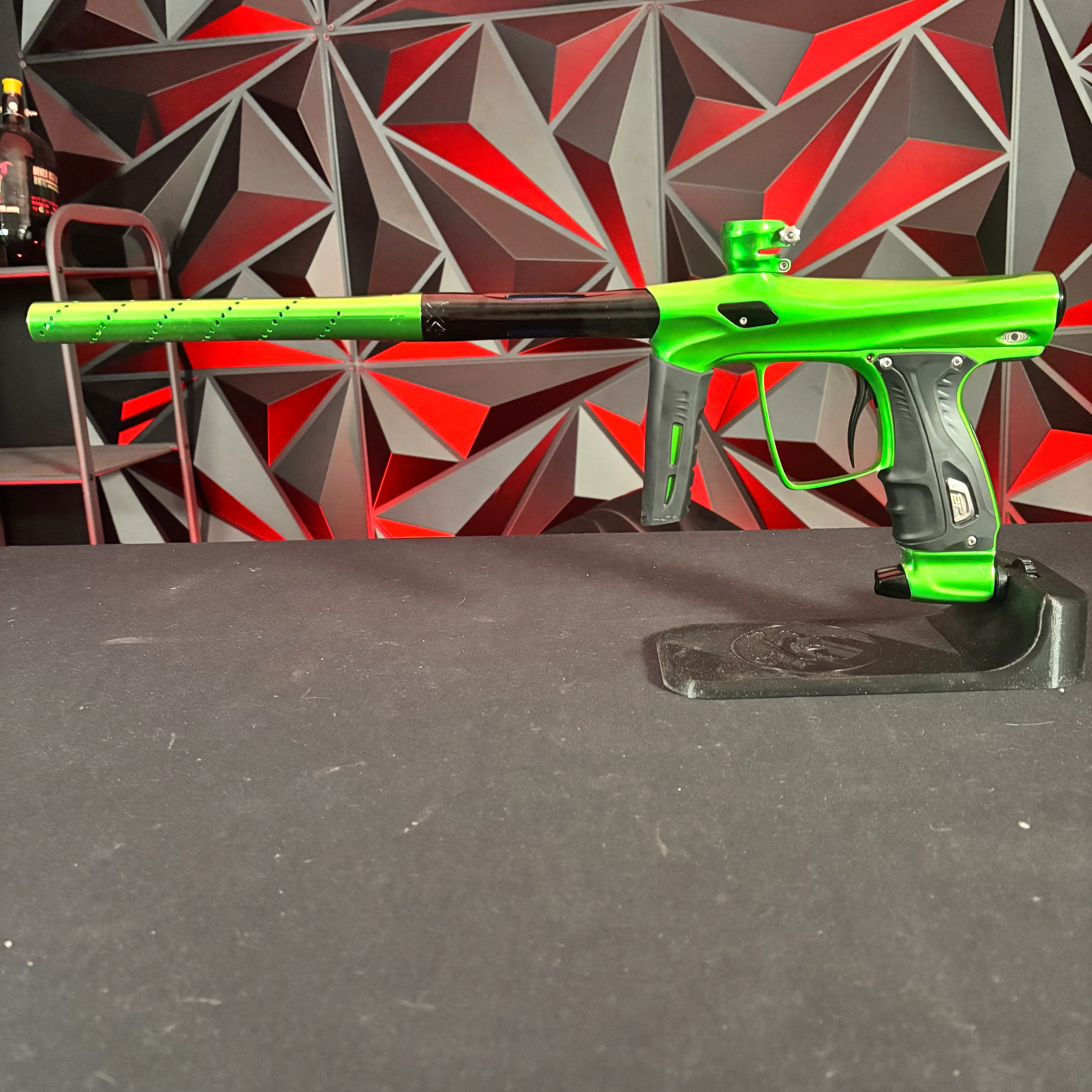Shocker RSX Paintball Marker - Gloss Black - Image 6