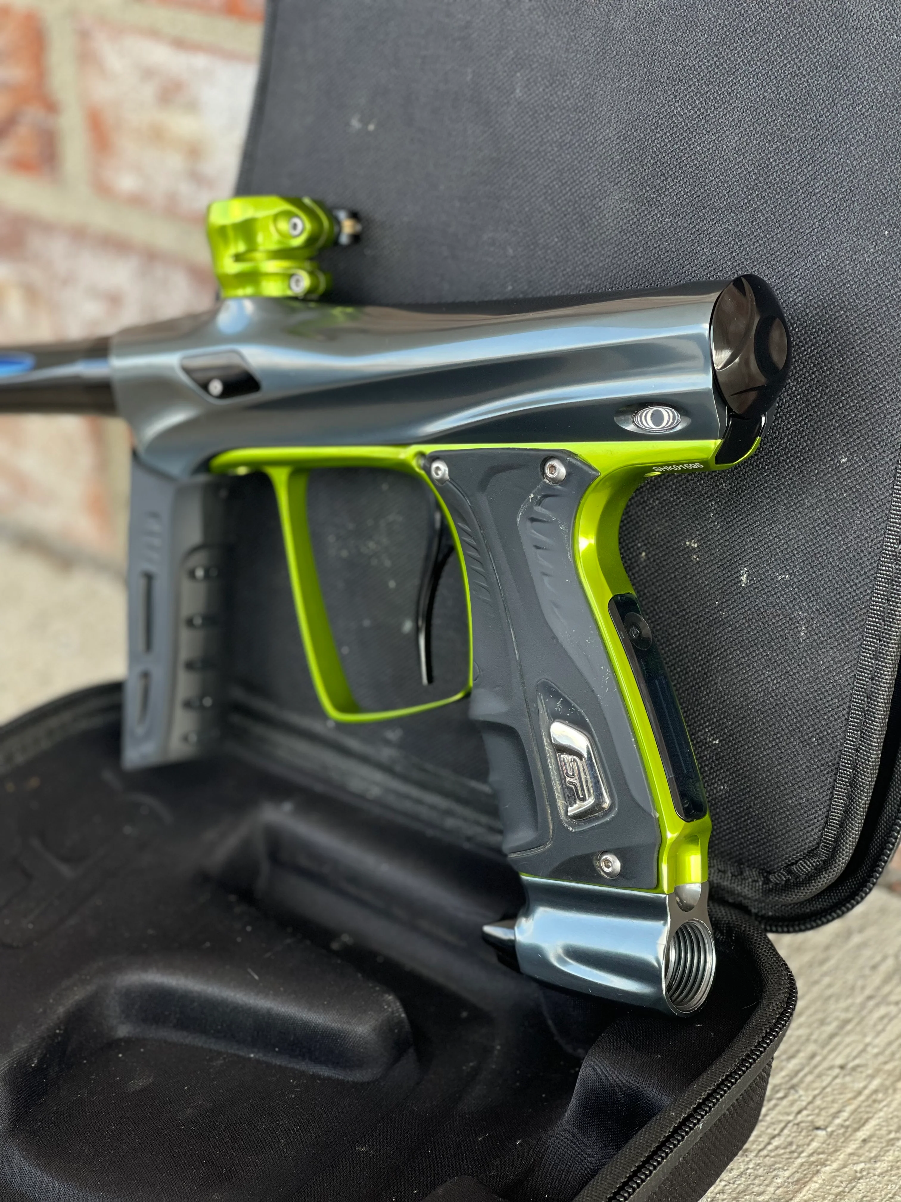 Smart Parts Shocker RSX Paintball Marker- Pewter/Lime with 3 freak Inserts - Image 2