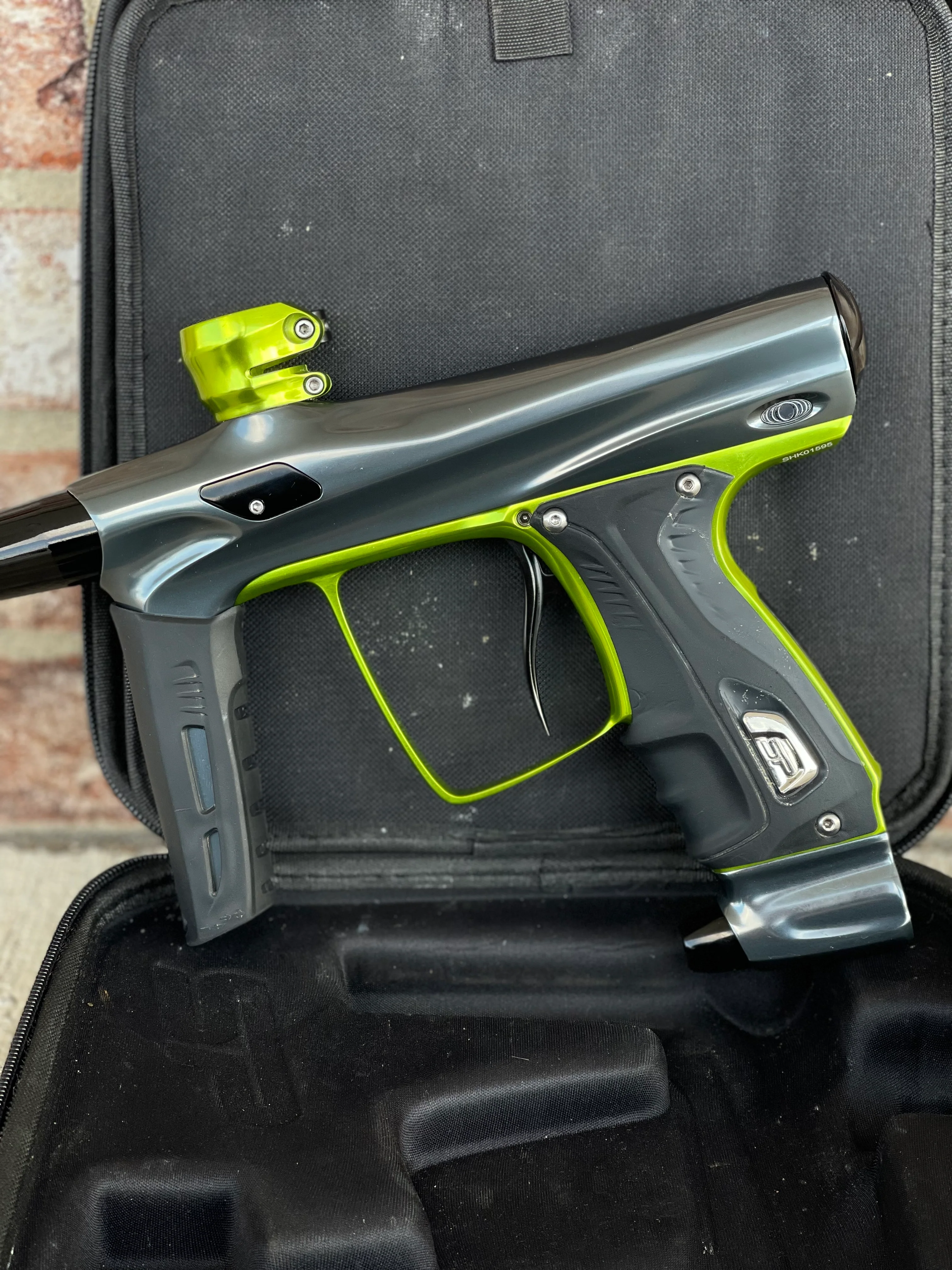 Smart Parts Shocker RSX Paintball Marker- Pewter/Lime with 3 freak Inserts - Image 6