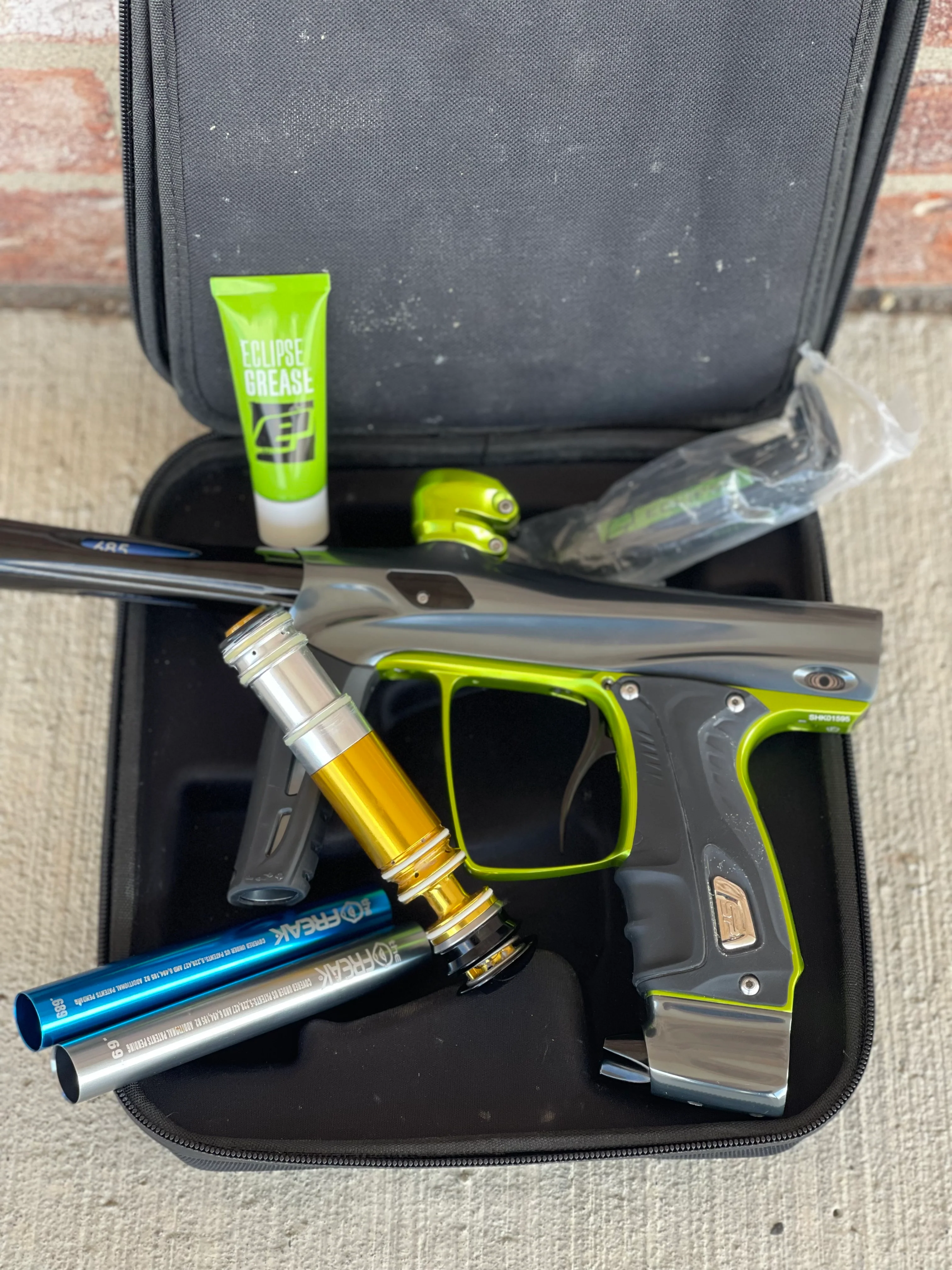 Smart Parts Shocker RSX Paintball Marker- Pewter/Lime with 3 freak Inserts - Image 7