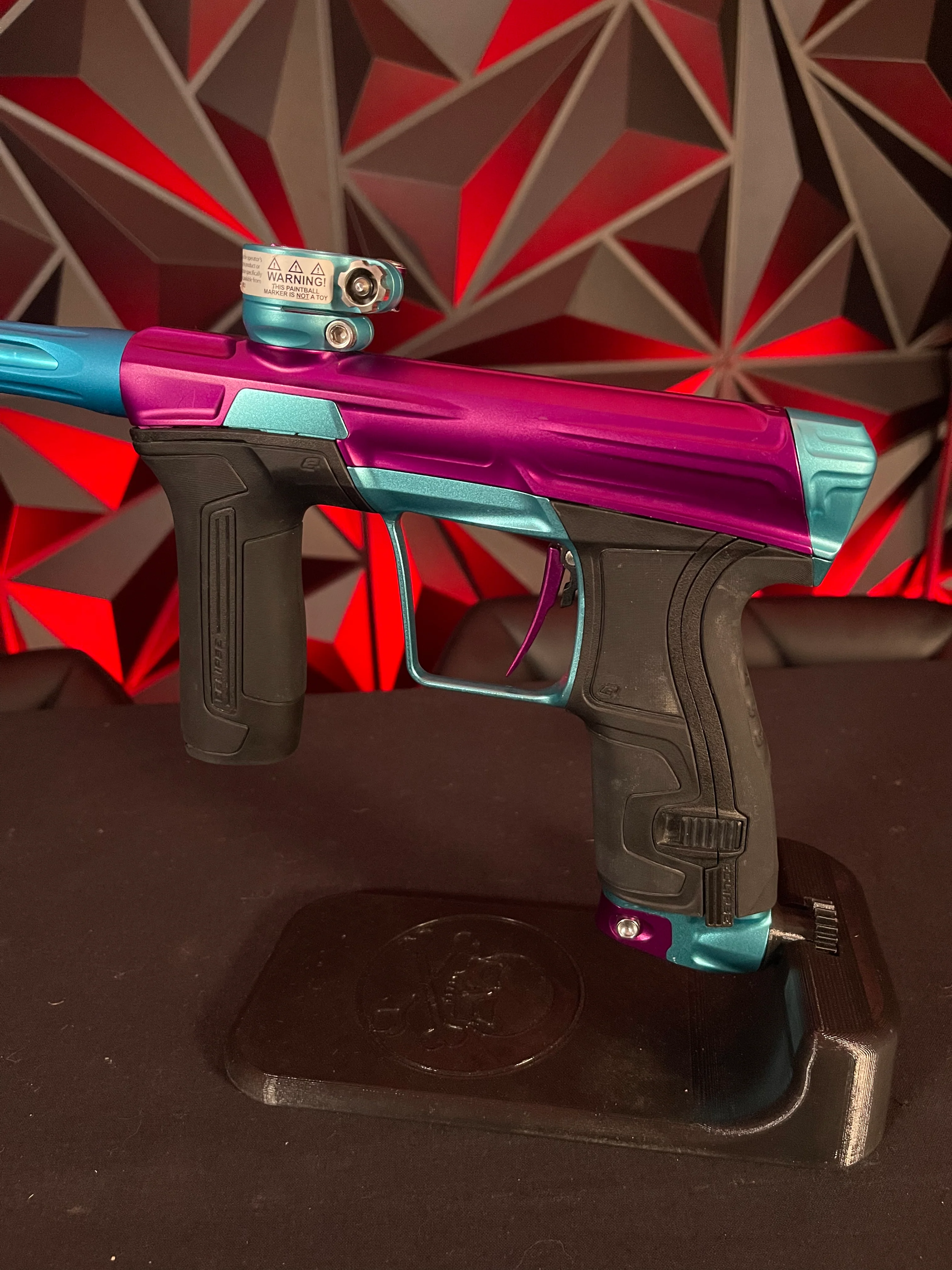 Use Planet Eclipse CS2 Paintball Gun - Purple/Teal w/ Matching Freak XL Barrel System - Image 2