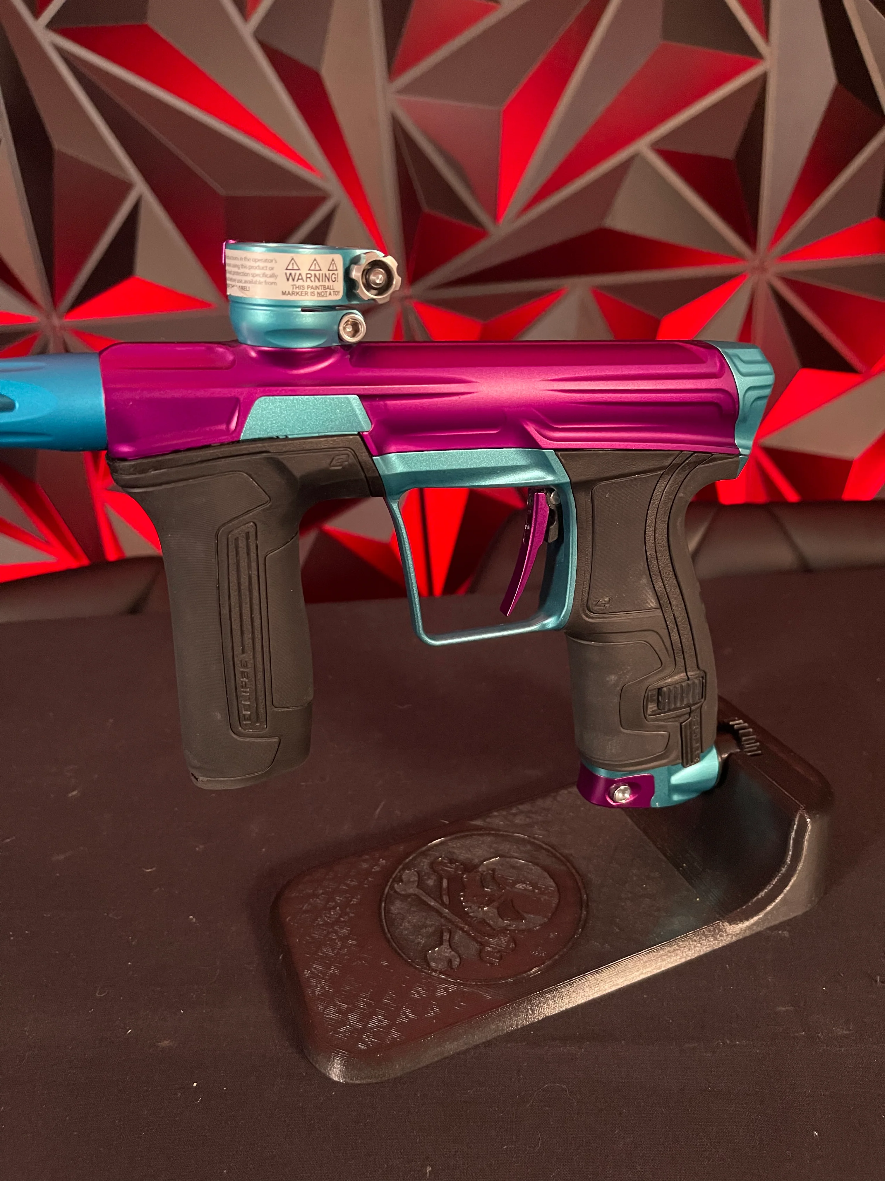 Use Planet Eclipse CS2 Paintball Gun - Purple/Teal w/ Matching Freak XL Barrel System - Image 4