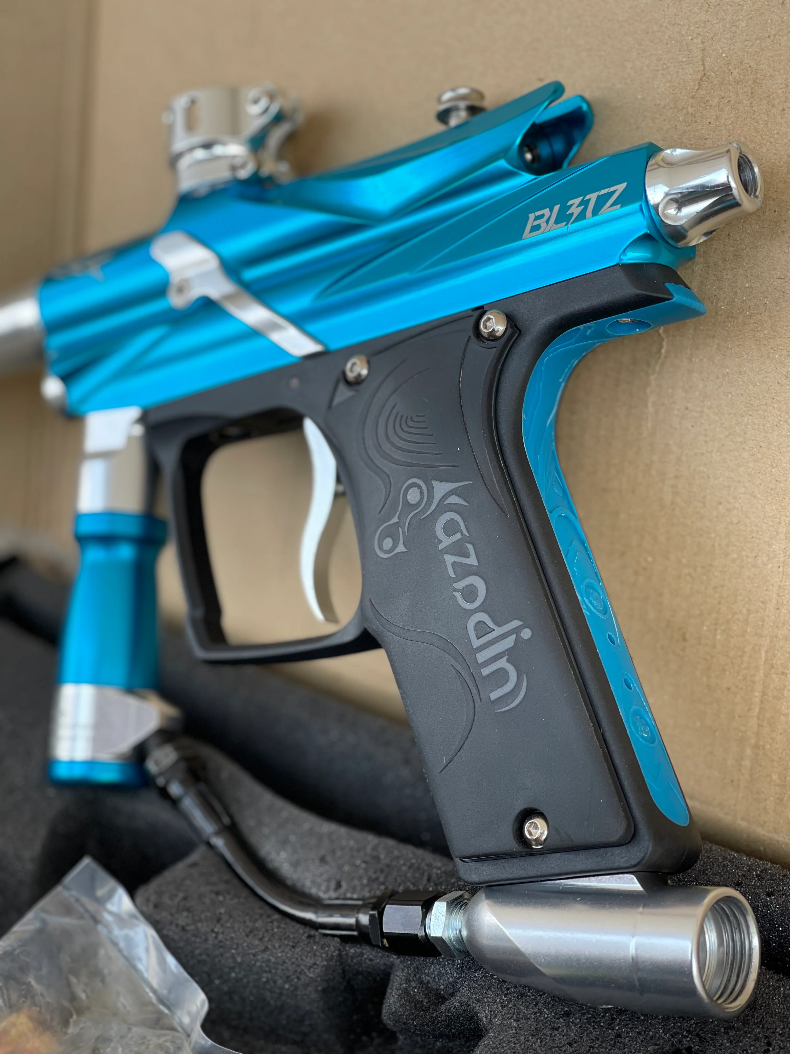 Used Azodin Blitz Paintball Gun - Blue / Silver - Image 3