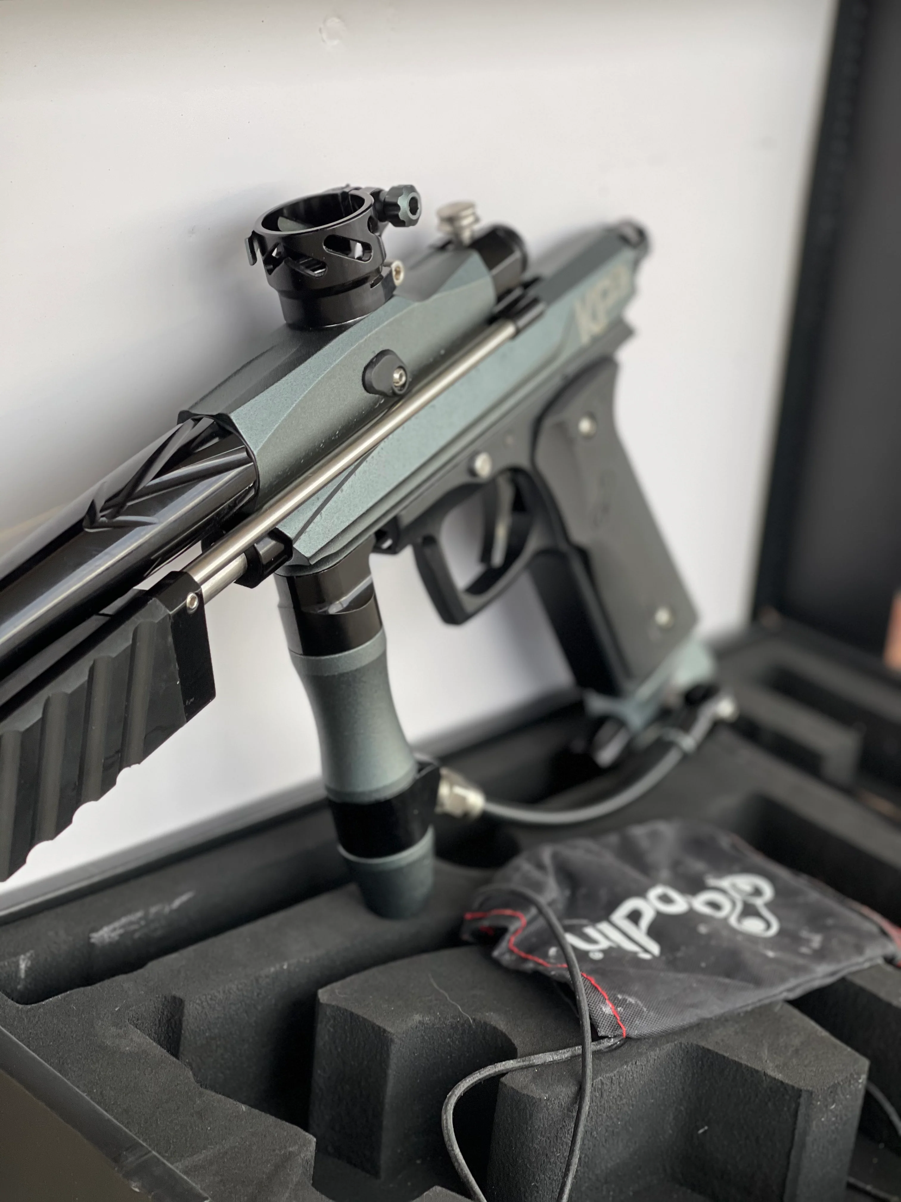 Used Azodin KP3 Pump Paintball Gun - Dust Grey / Black - Image 4