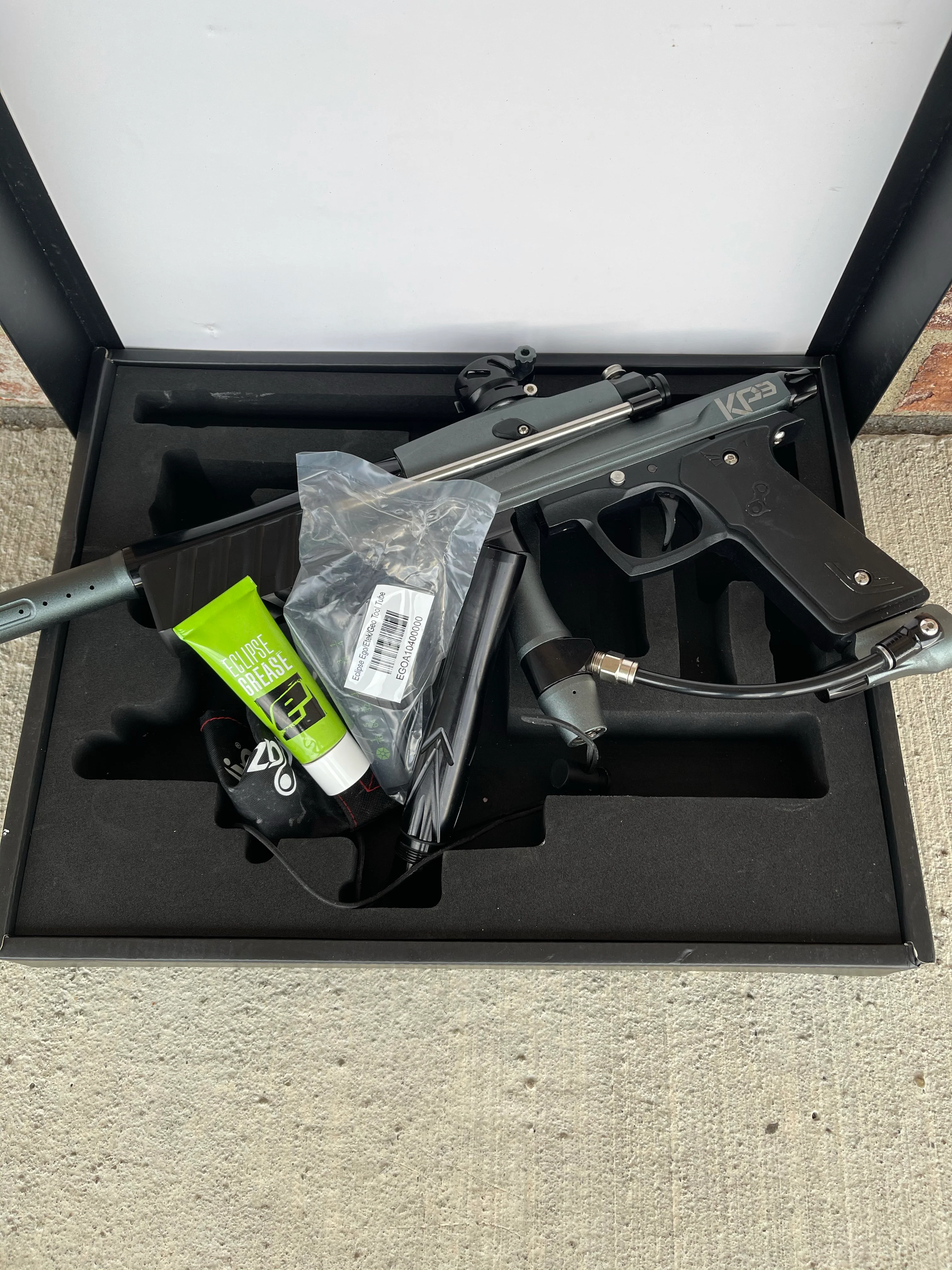 Used Azodin KP3 Pump Paintball Gun - Dust Grey / Black - Image 5