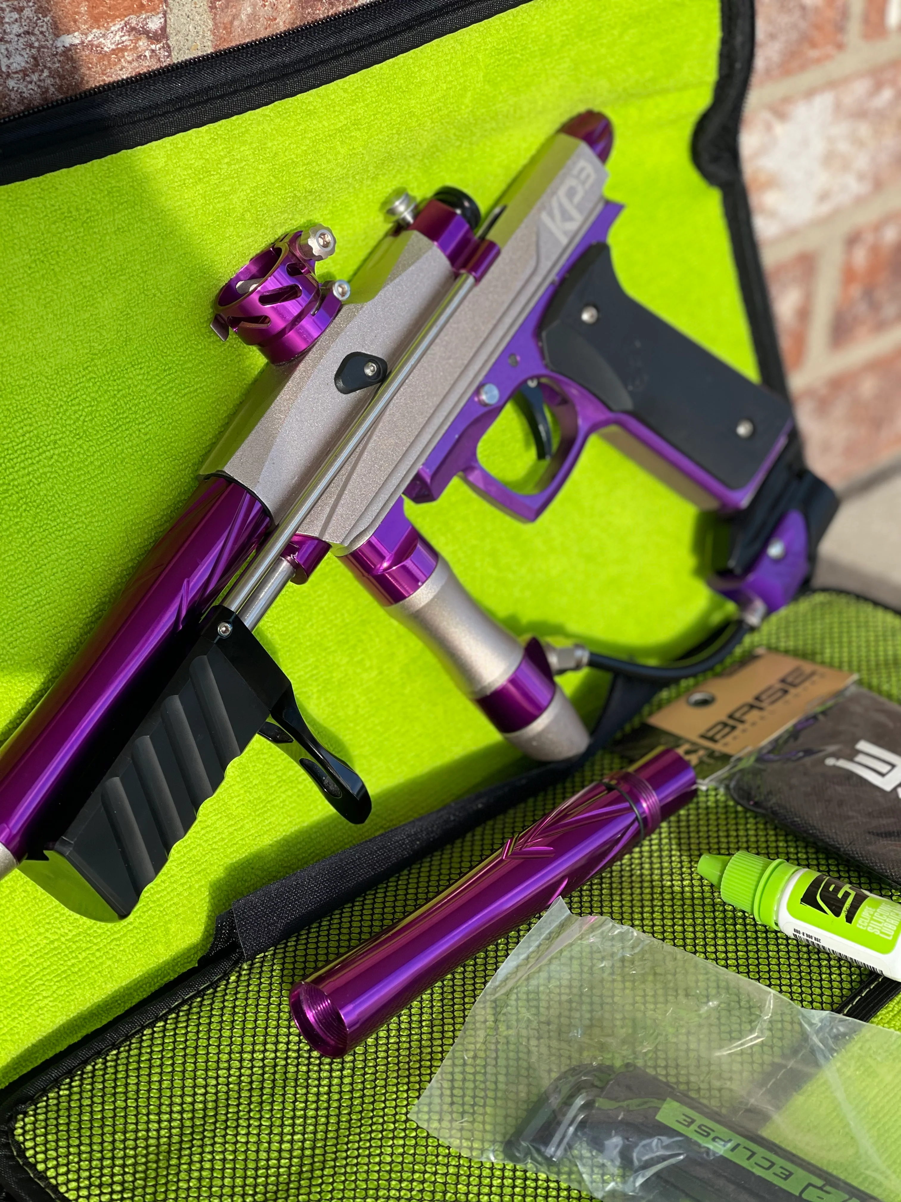 Used Azodin KP3 Pump Paintball Gun - Tan/Purple - Image 3