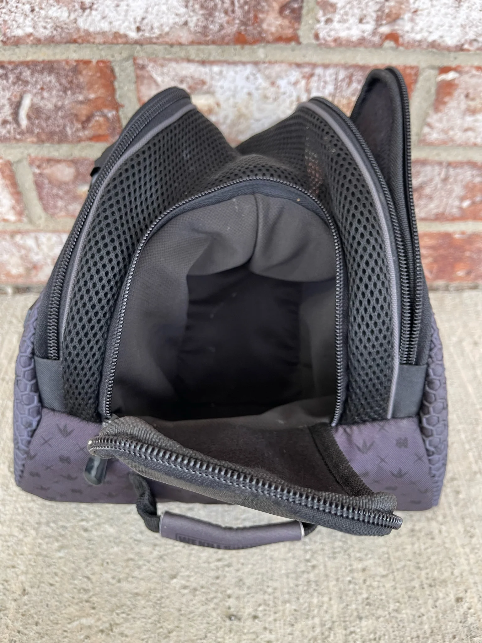 Used BNKR KINGS Goggle Bag - Black/Grey - Image 4