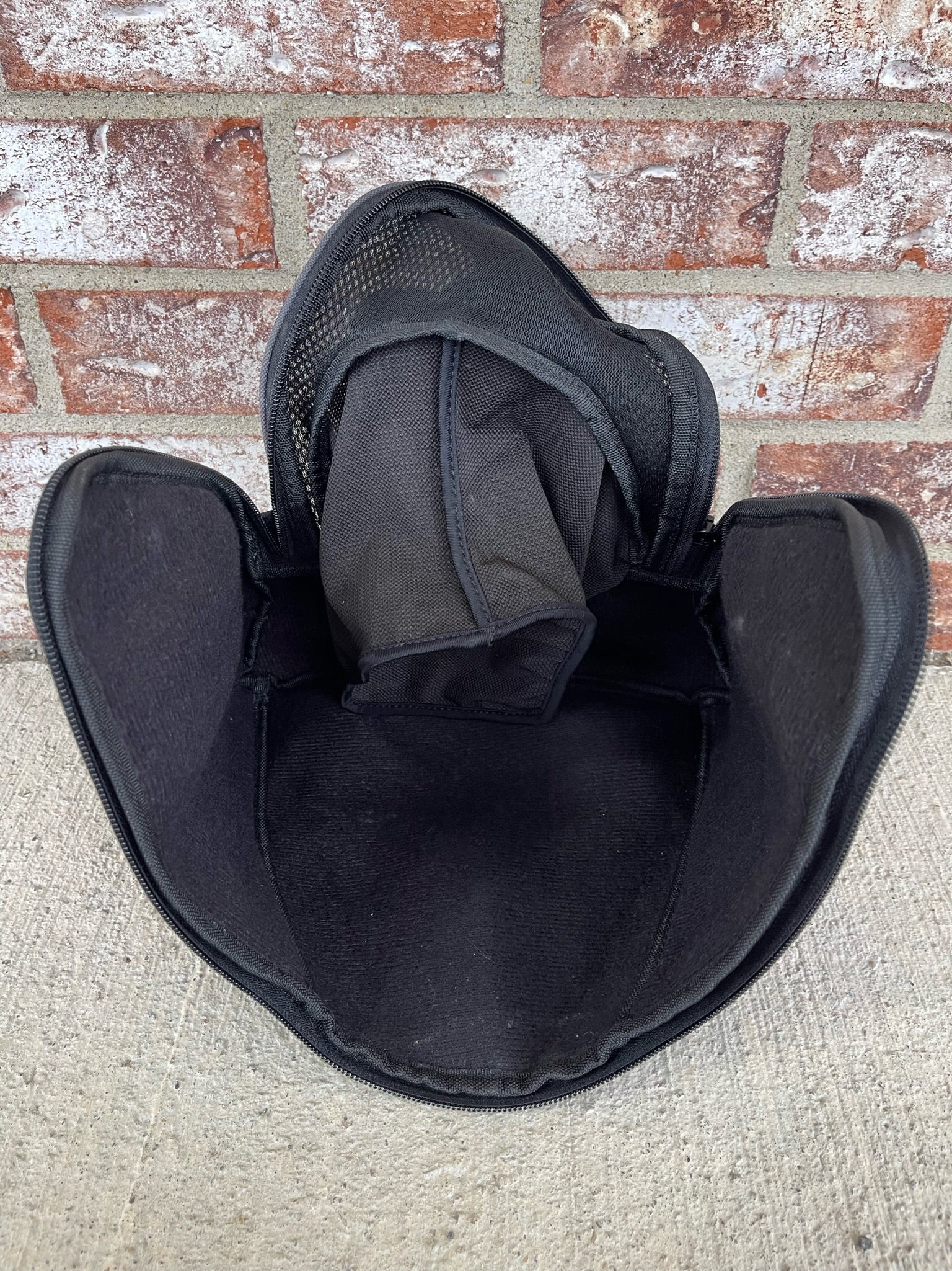 Used BNKR KINGS Goggle Bag - Black/Grey - Image 5