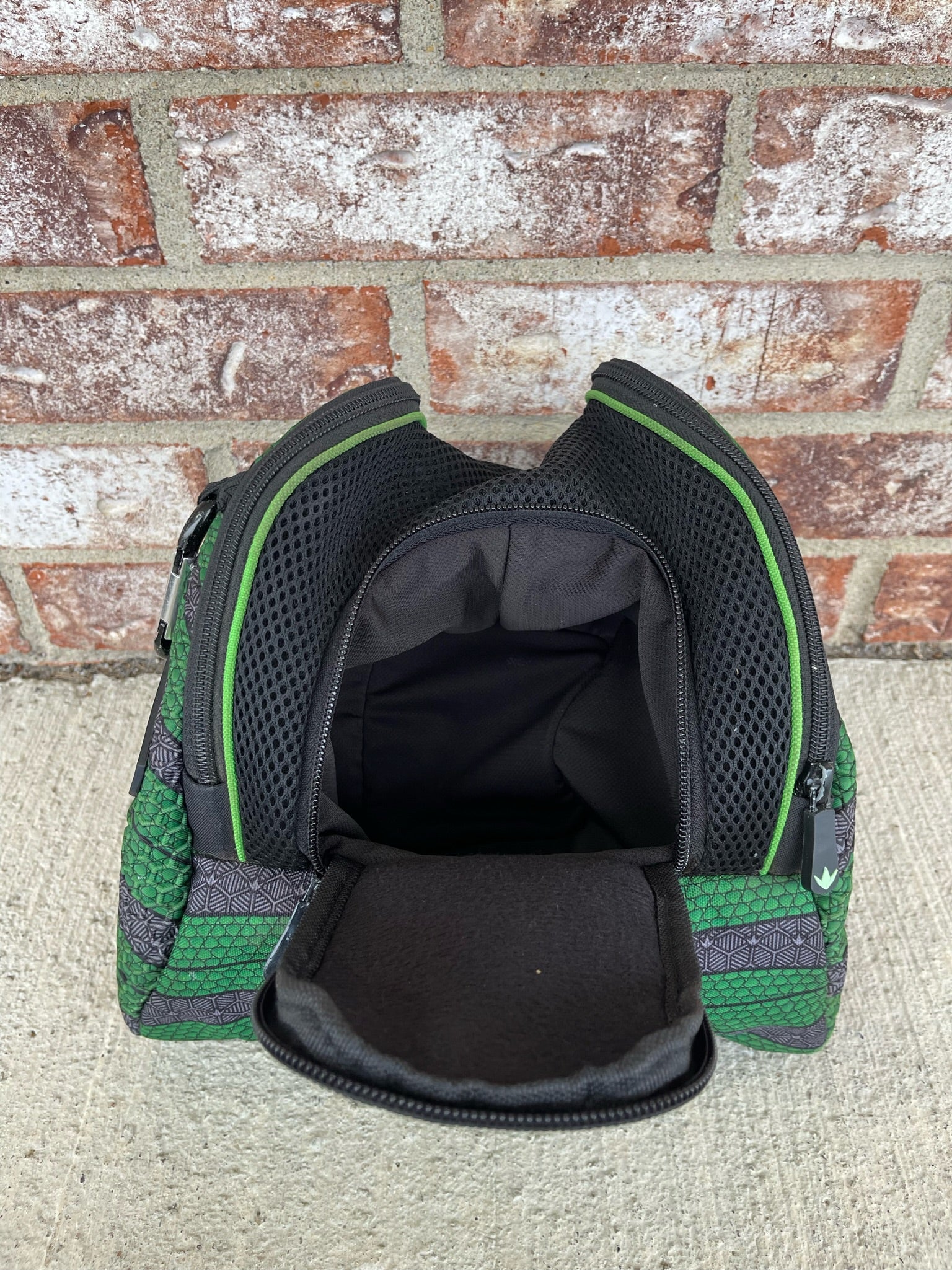 Used BNKR KINGS Goggle Bag - Green/Black - Image 5