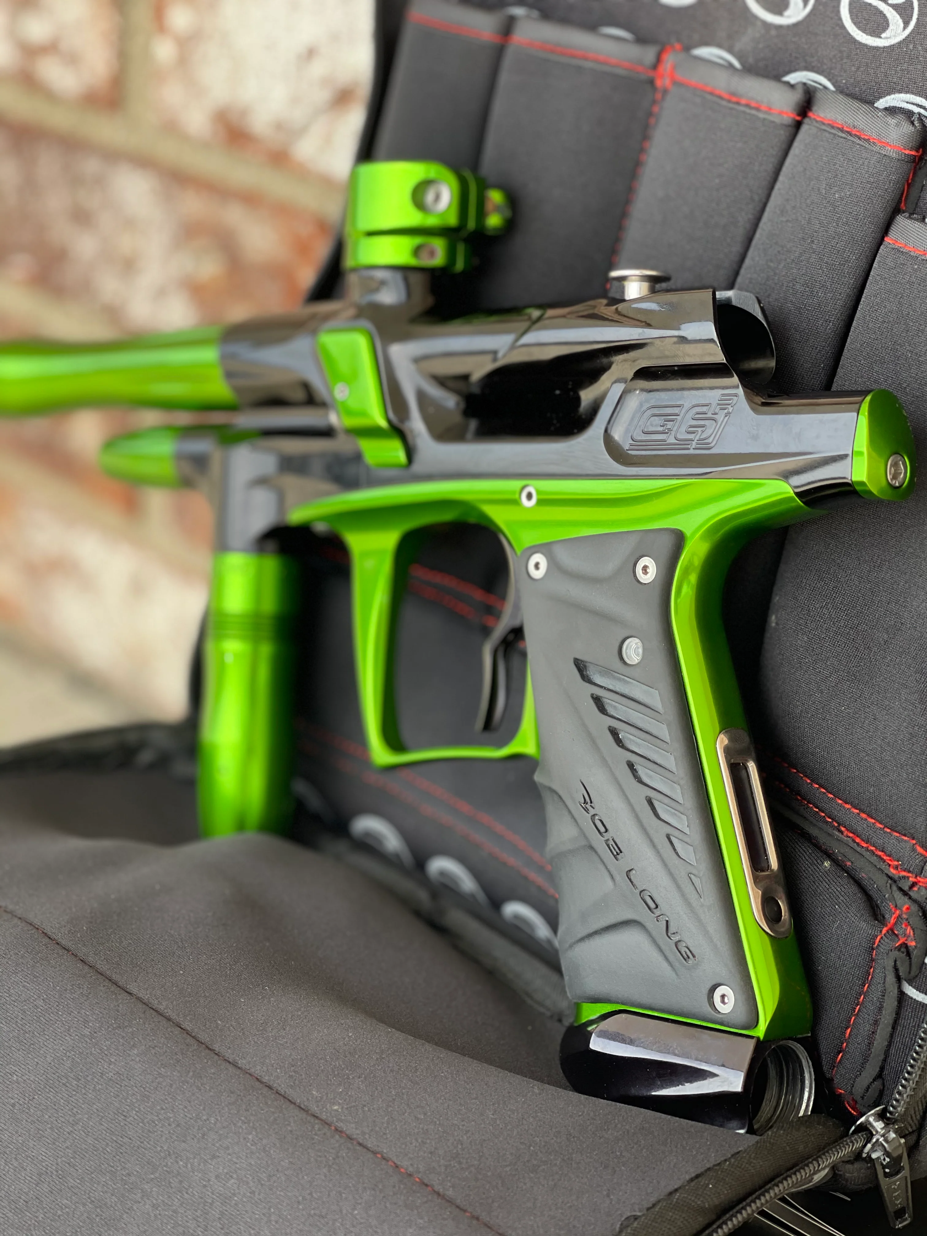 Used Bob Long 2K12 G6R Paintball Gun - Black / Green - Image 3