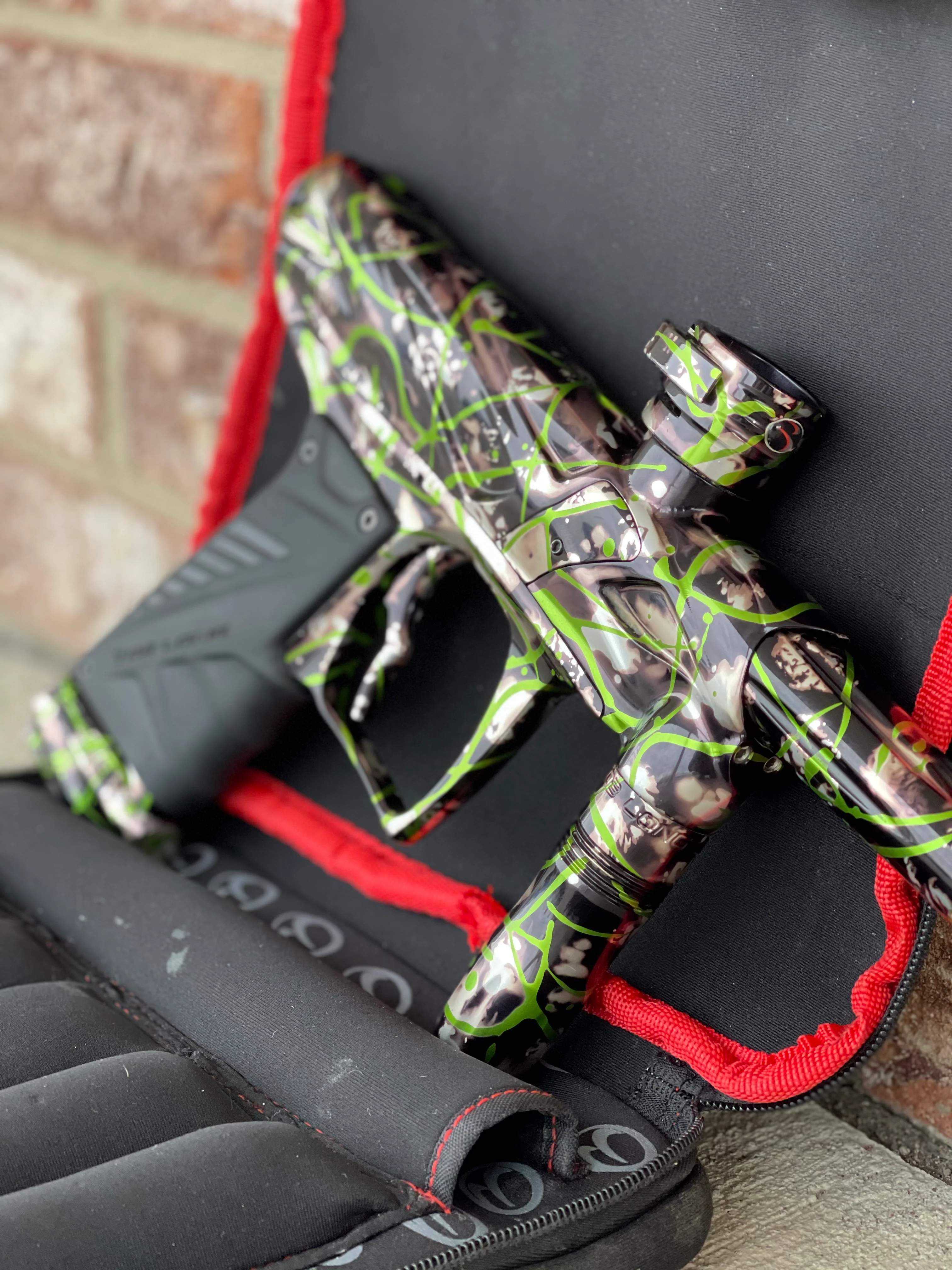 Used Bob Long Onslaught Paintball Gun - Slime Splash - Image 2