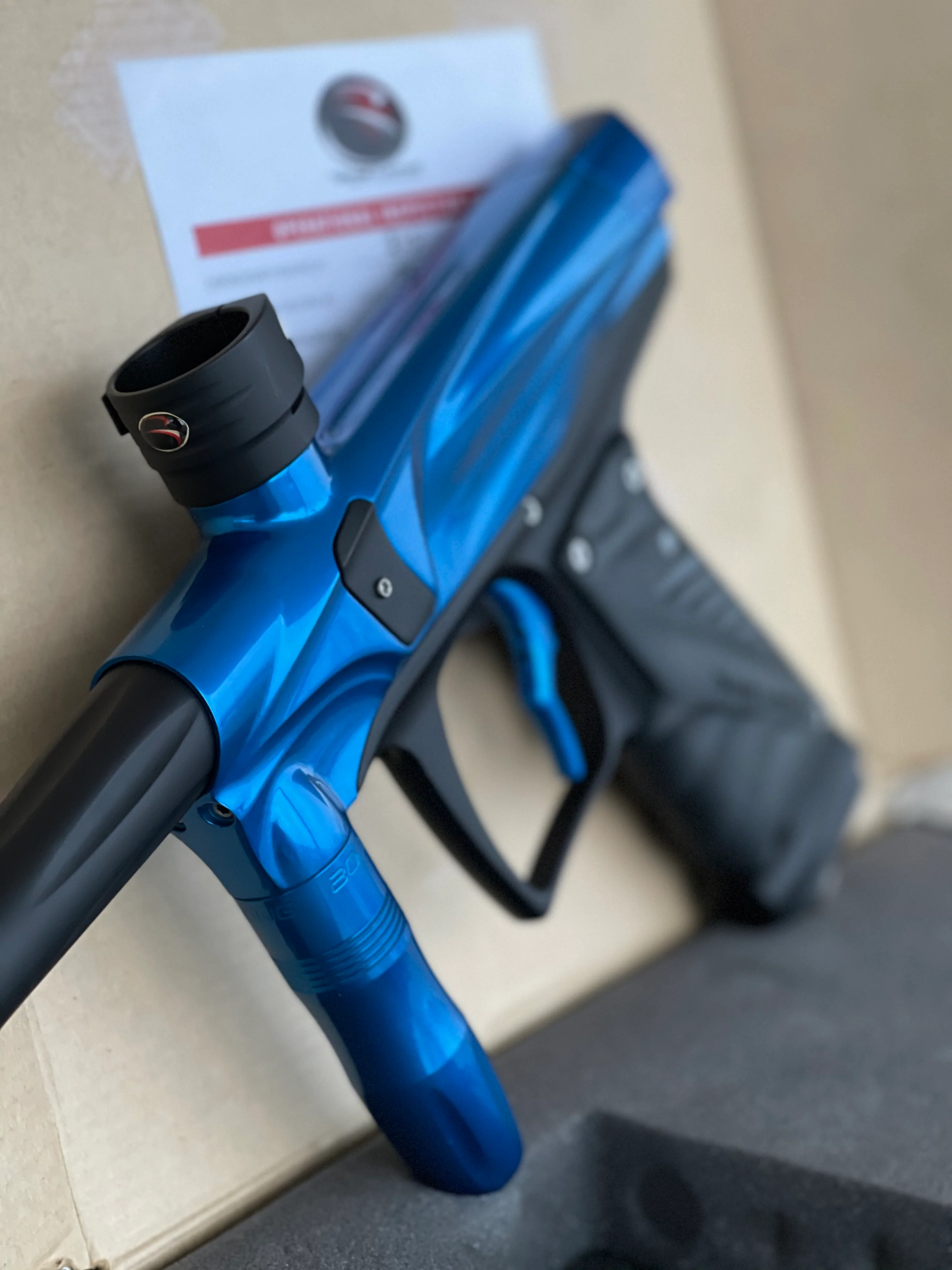 Used Bob Long Vcom Paintball Marker - Gloss Blue / Matte Black - Image 4