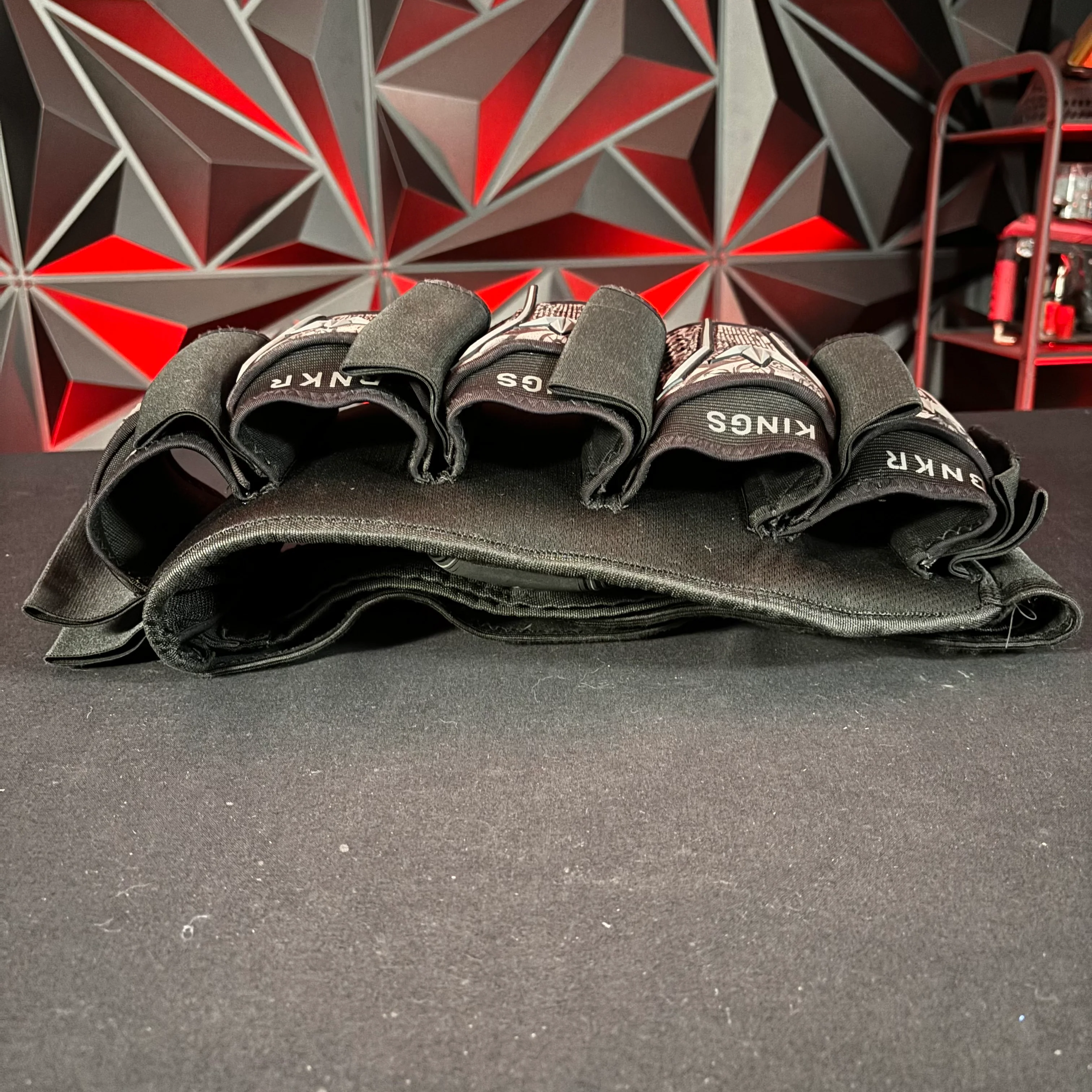 Used Bunker Kings Fly Pod Pack - Black Tentacles 5+8 - Image 3