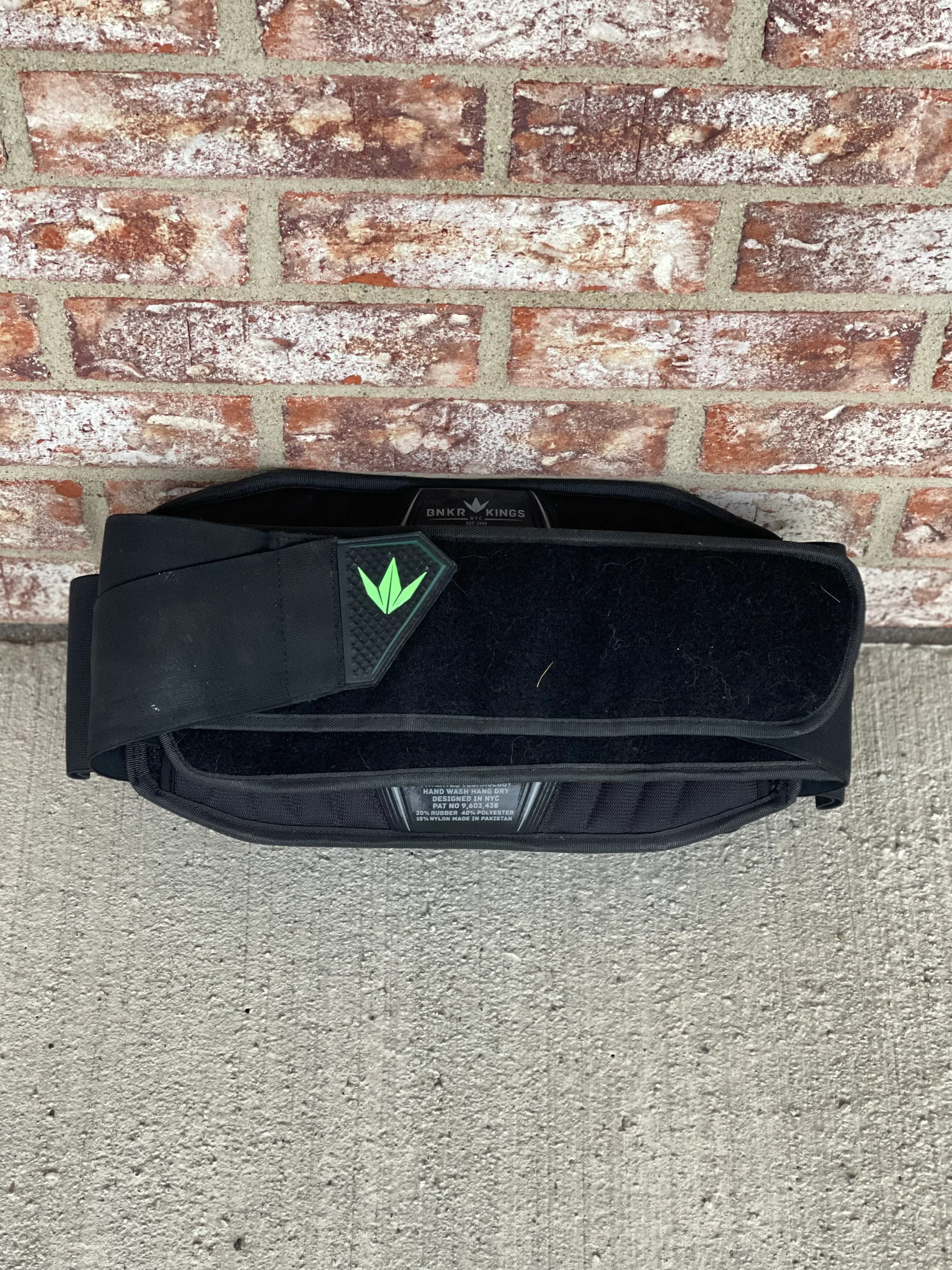 Used Bunker Kings Supreme V5 4+7 Pod Pack - Lime - Image 2